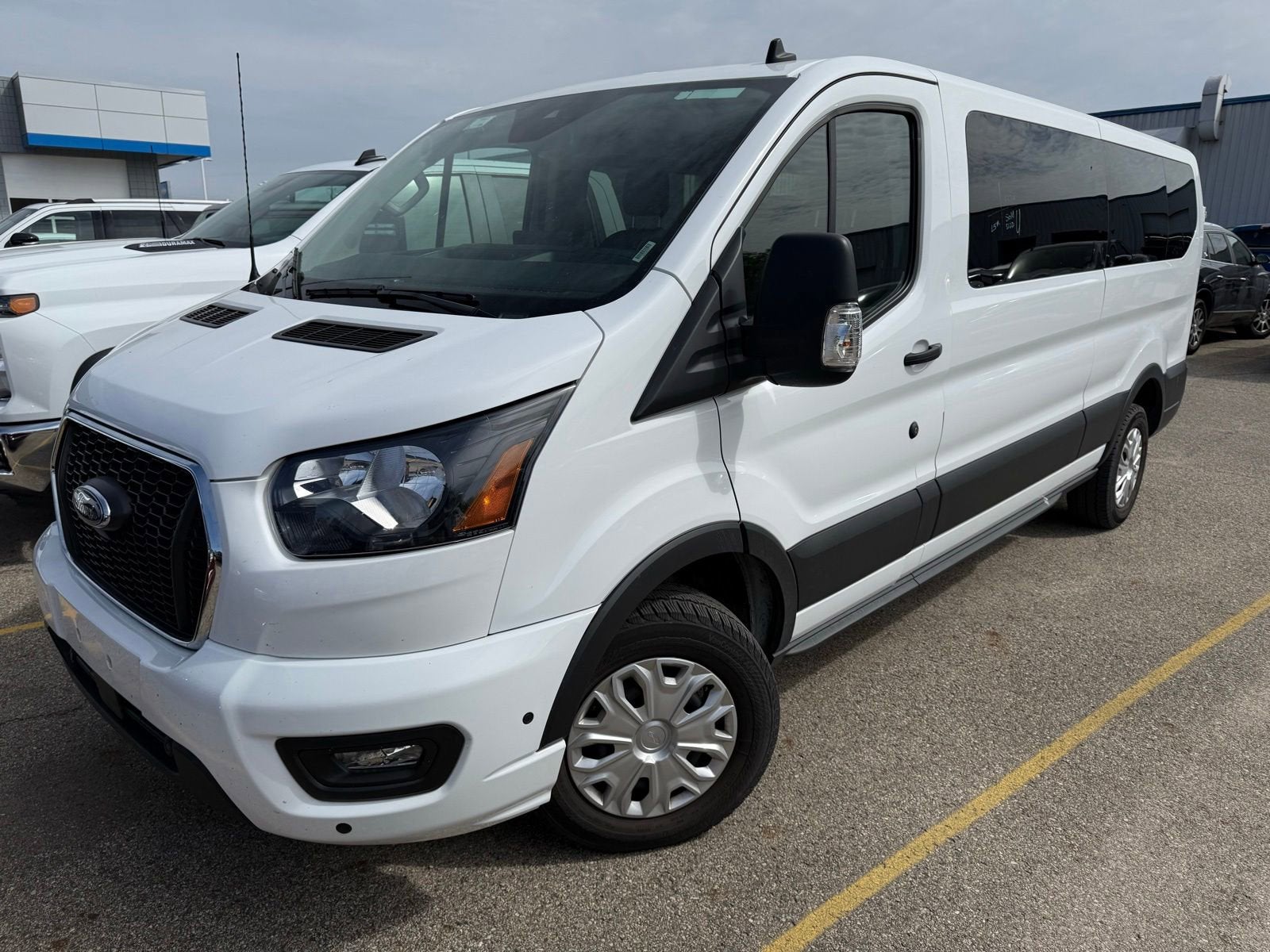 2025 Ford Transit Passenger Wagon XL