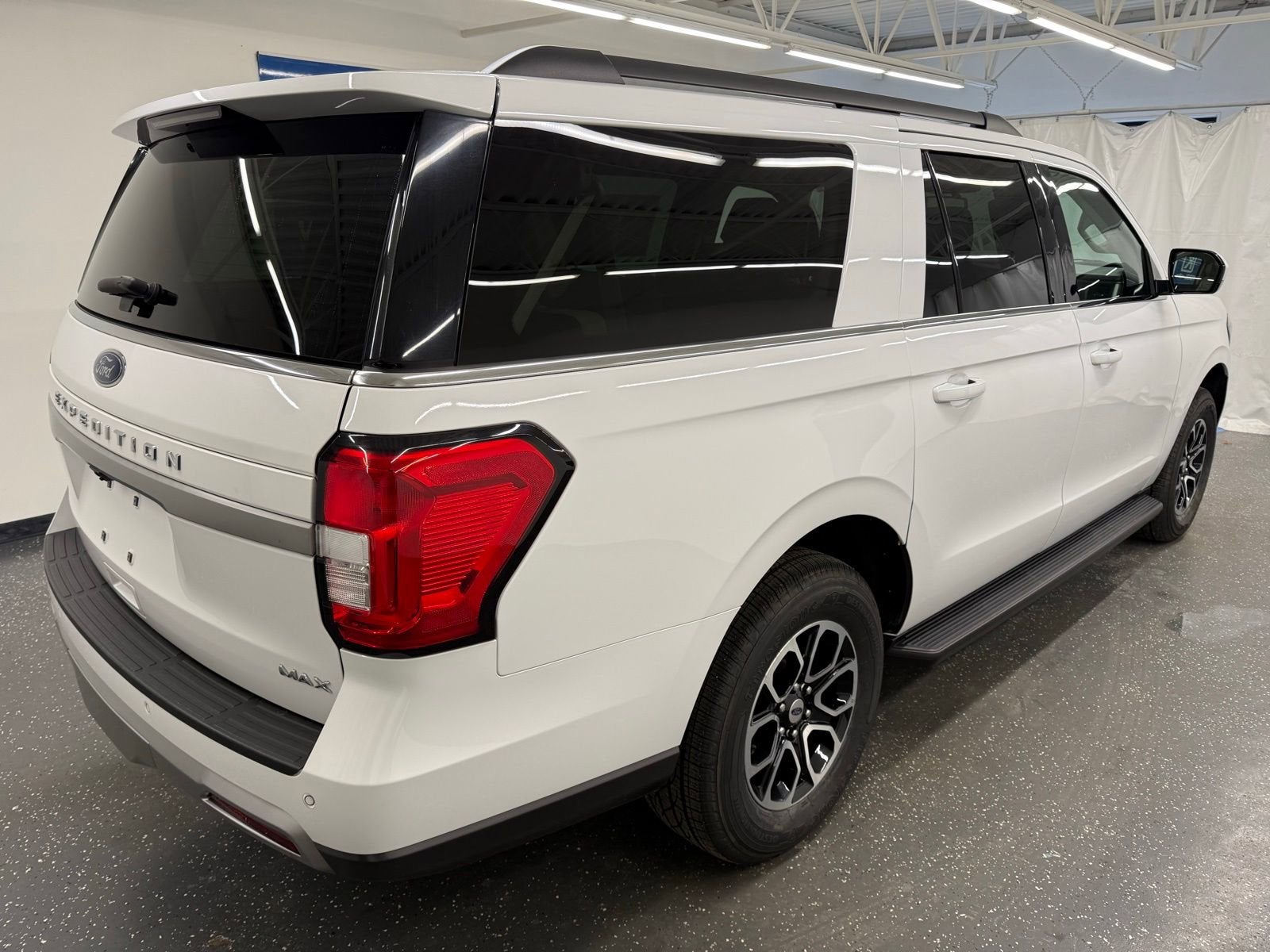 2024 Ford Expedition Max XLT