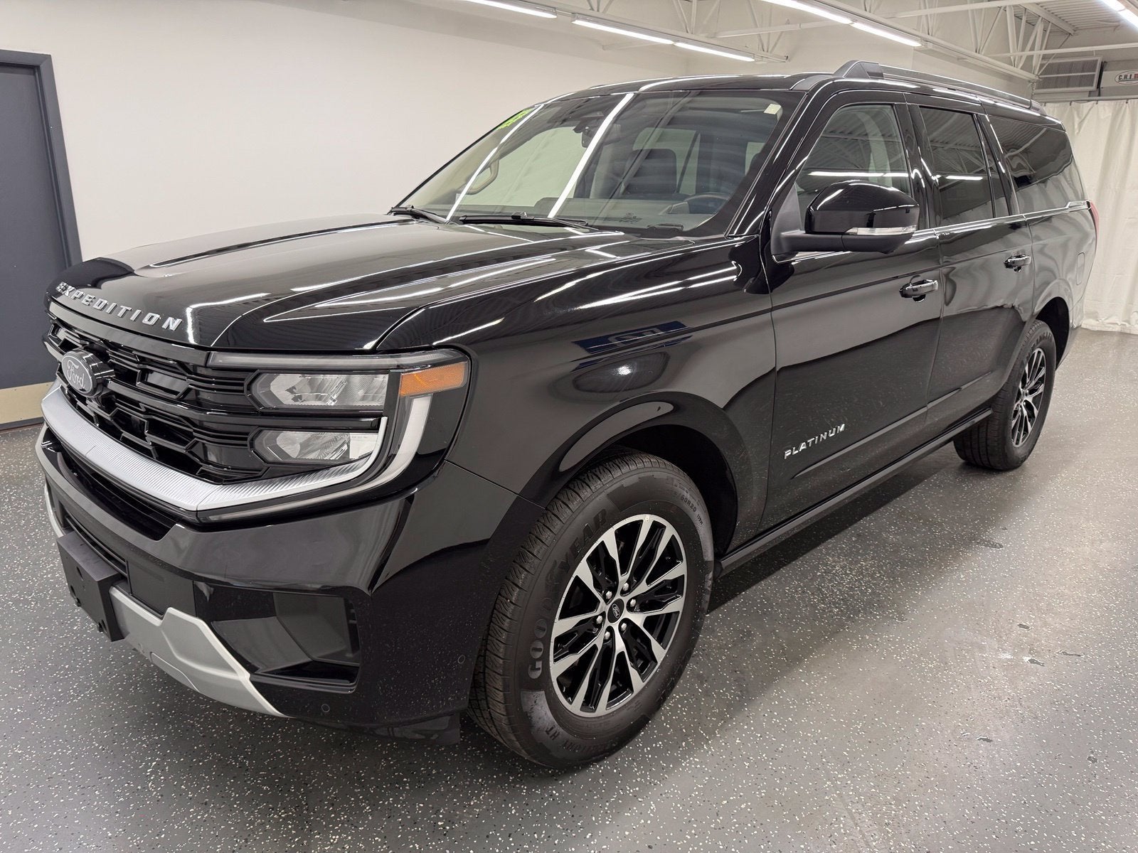 2025 Ford Expedition Max Platinum