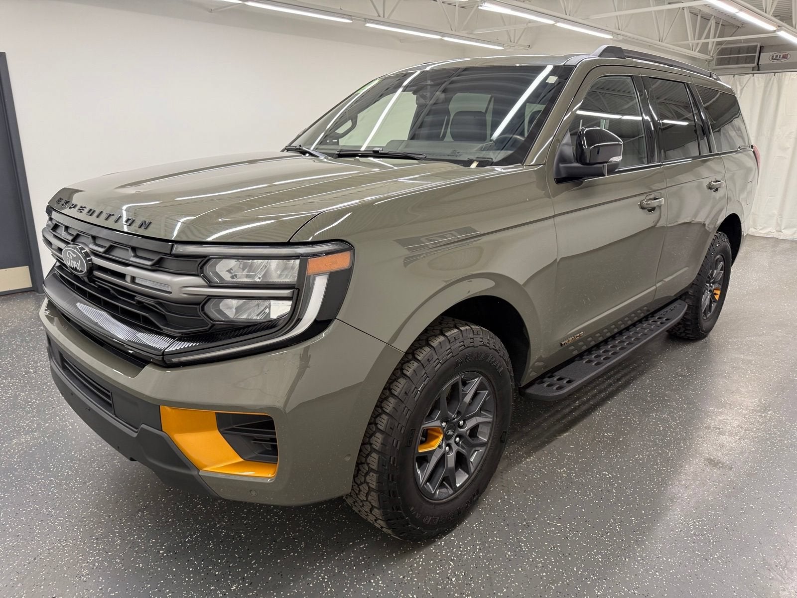 2025 Ford Expedition Tremor