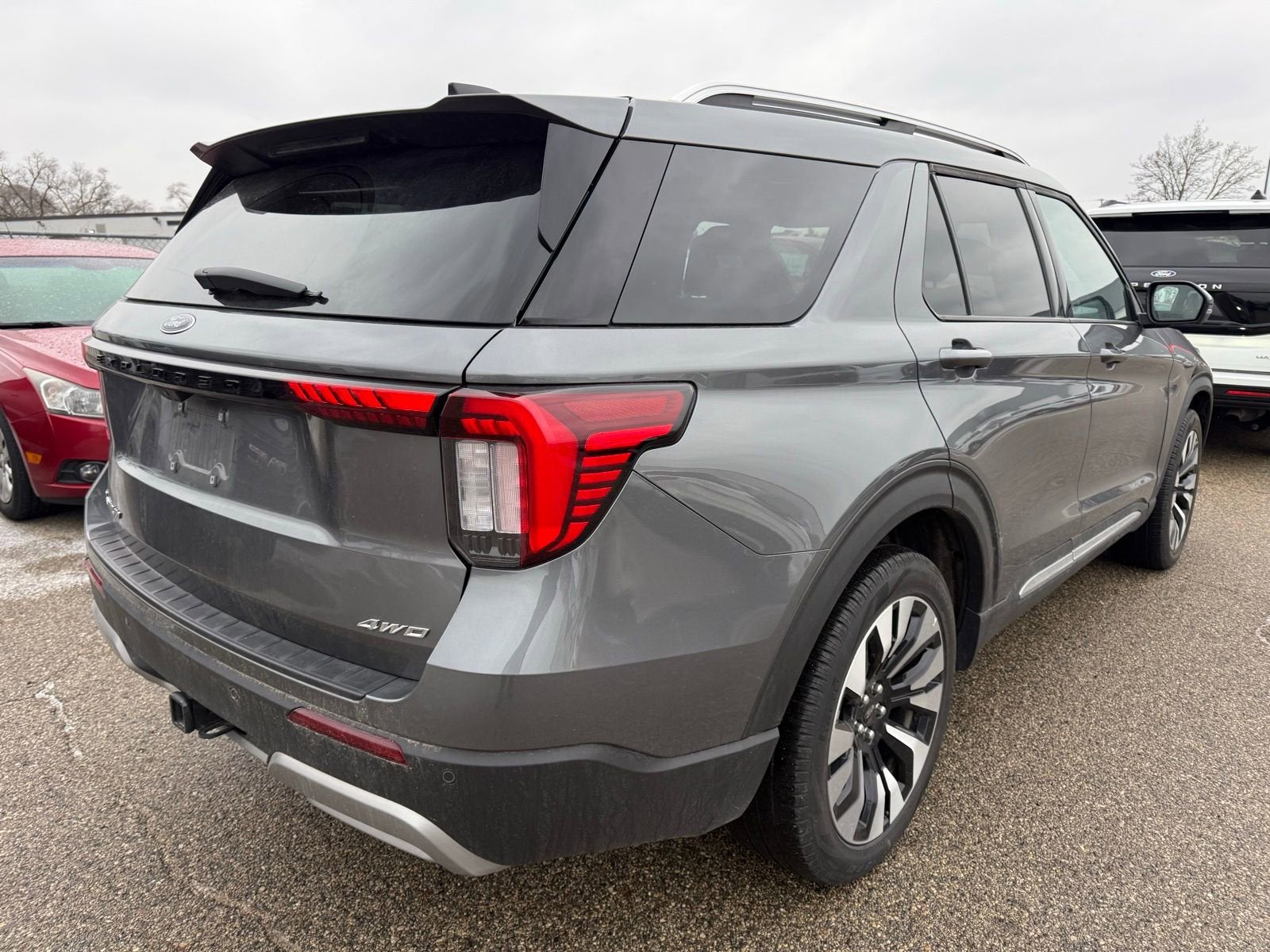 2025 Ford Explorer Platinum