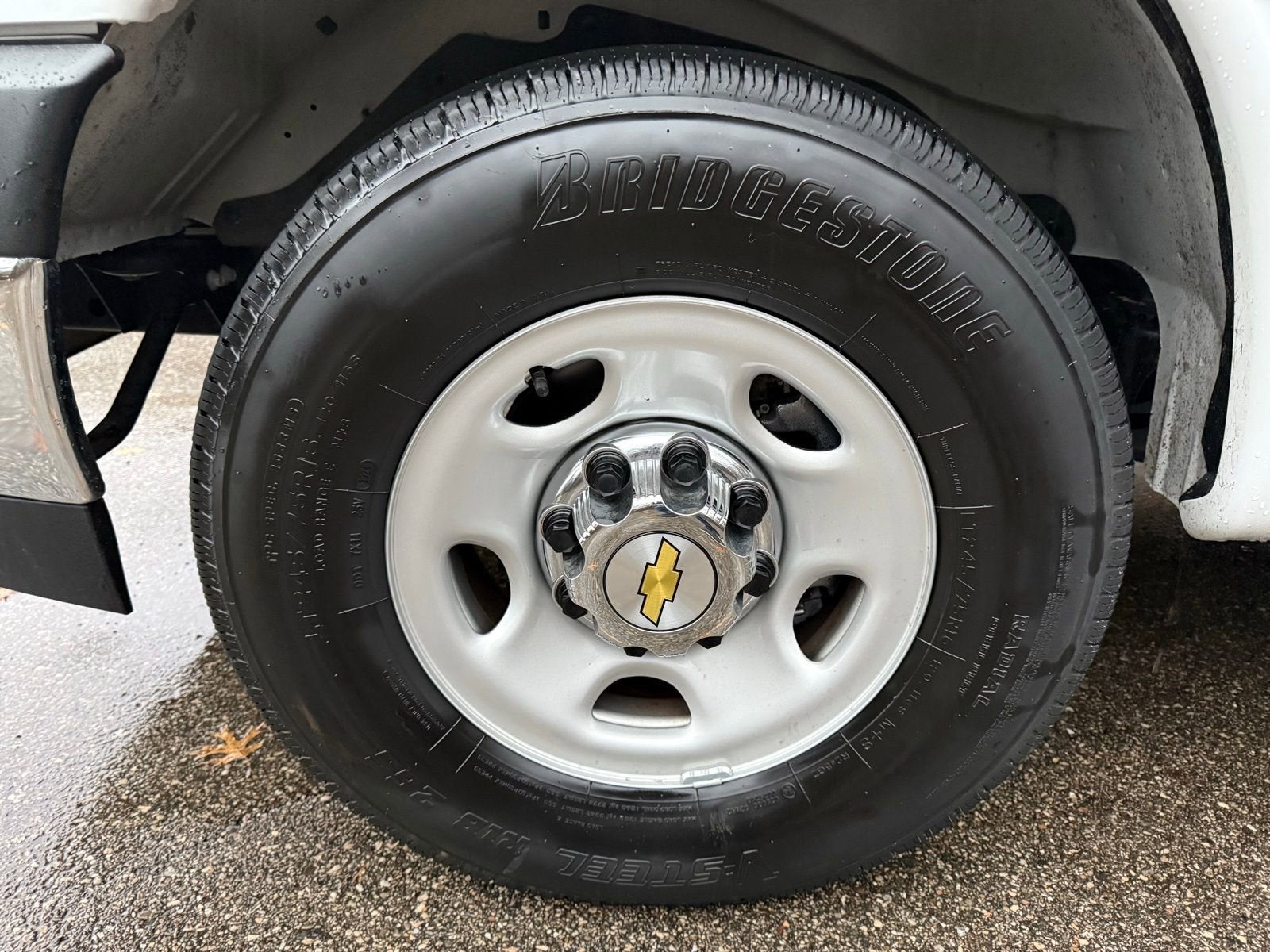 2025 Chevrolet Express Passenger 3500 1LT