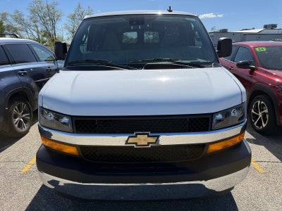 2025 Chevrolet Express Passenger 1LT