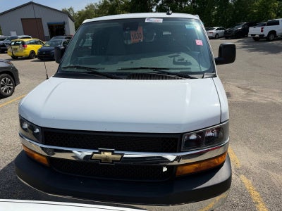 2024 Chevrolet Express Passenger 3500 1LT
