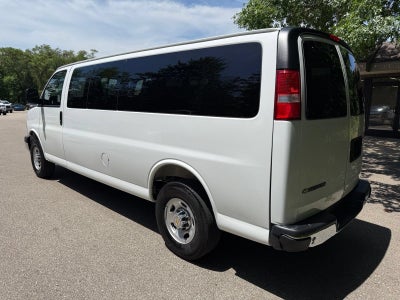 2025 Chevrolet Express Passenger 1LT
