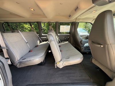 2025 Chevrolet Express Passenger 1LT