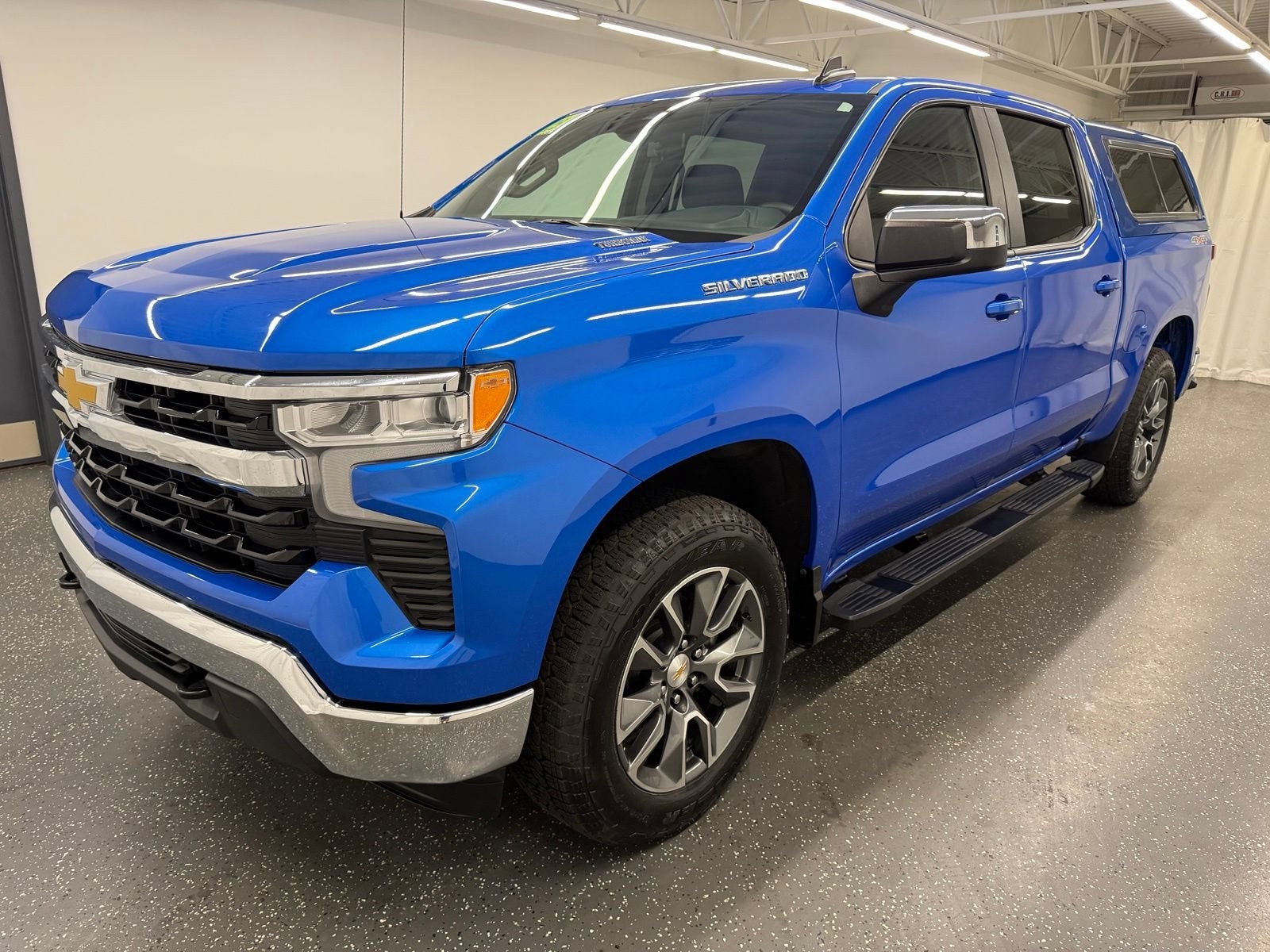2025 Chevrolet Silverado 1500 LT (2FL)