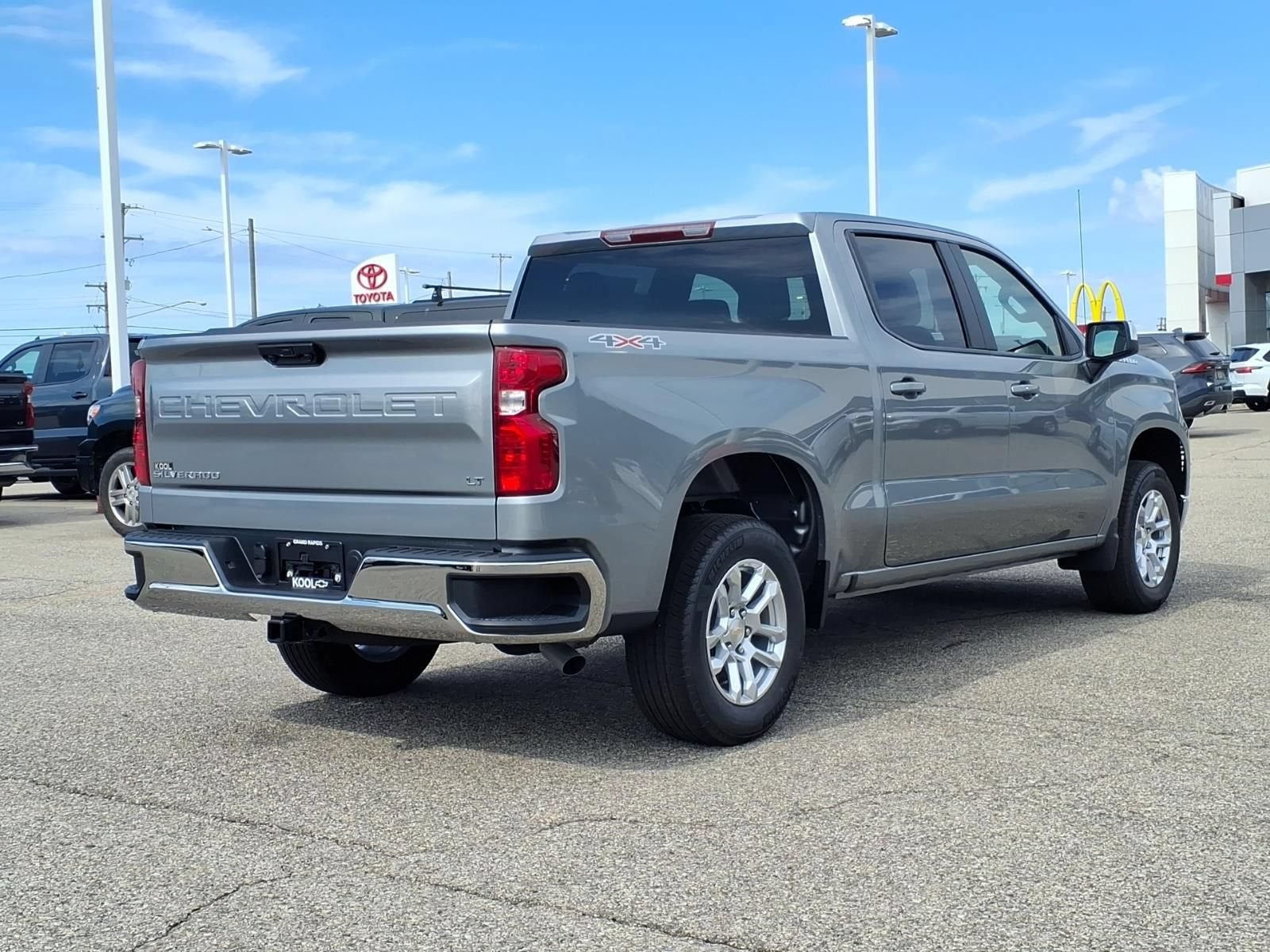 2026 Chevrolet Silverado 1500 LT (2FL)