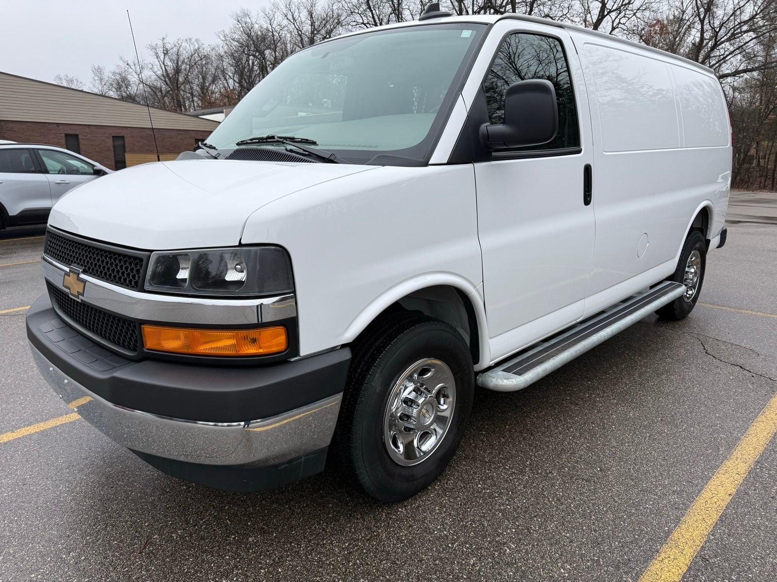 2024 Chevrolet Express Cargo 2500 WT