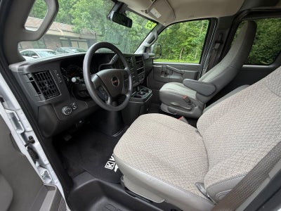 2025 GMC Savana Passenger LT
