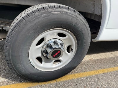 2025 GMC Savana Passenger LT