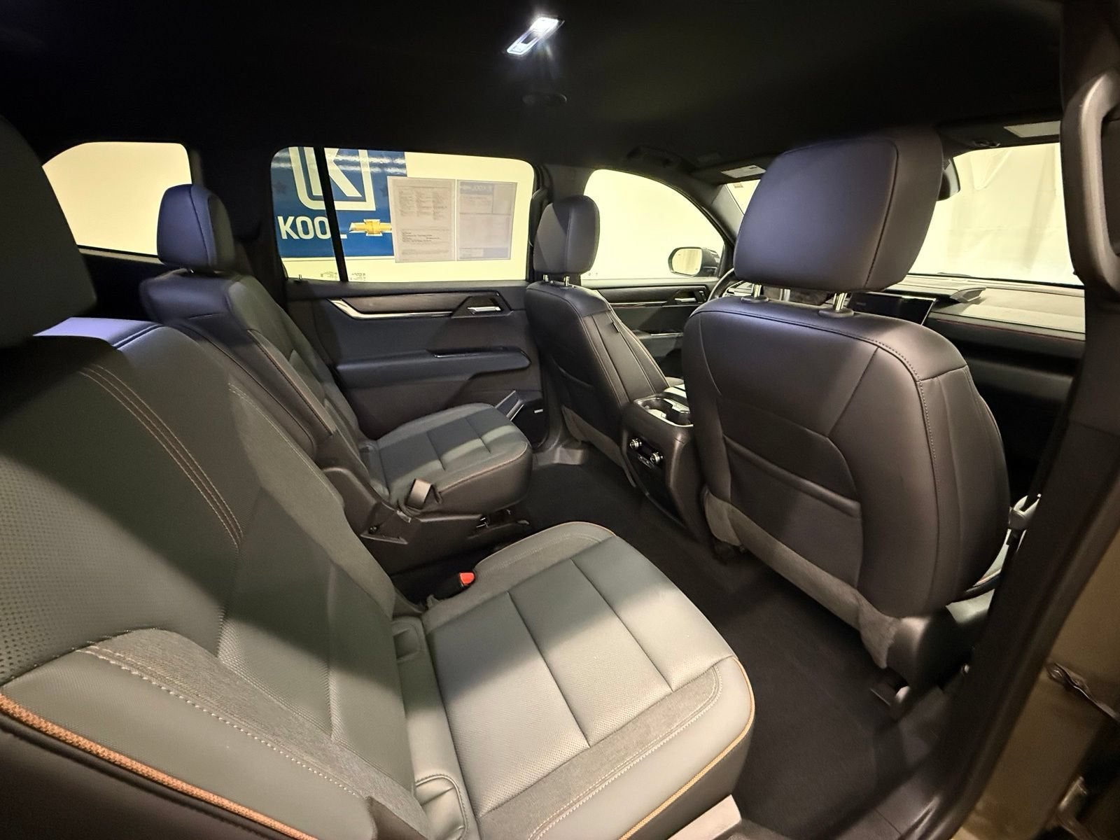 2024 GMC Acadia AT4