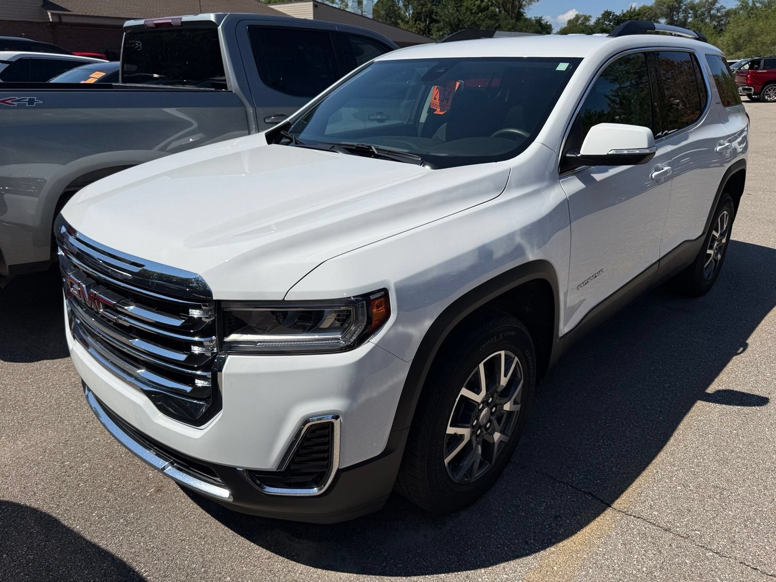 2023 GMC Acadia SLE