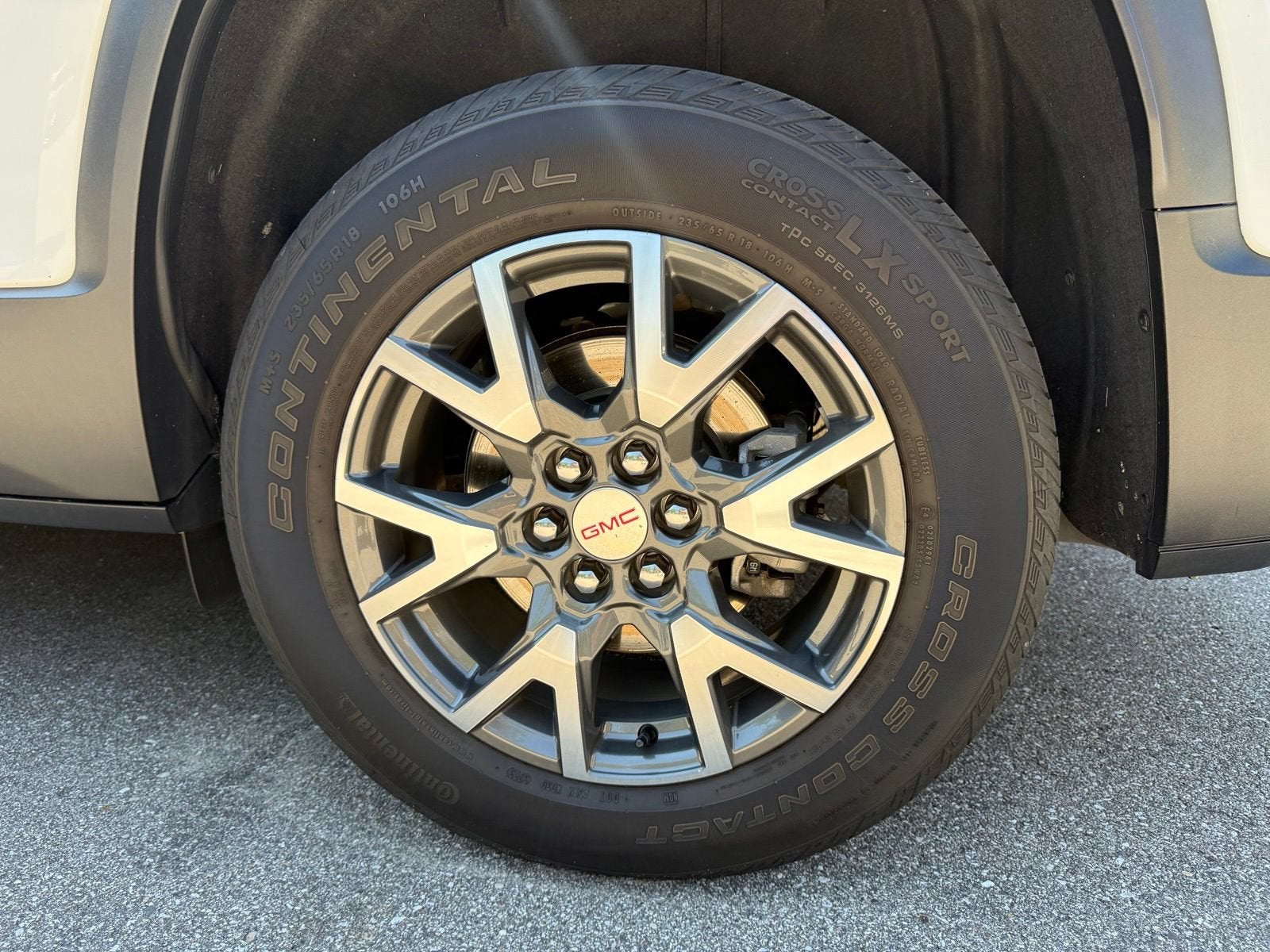 2023 GMC Acadia SLE
