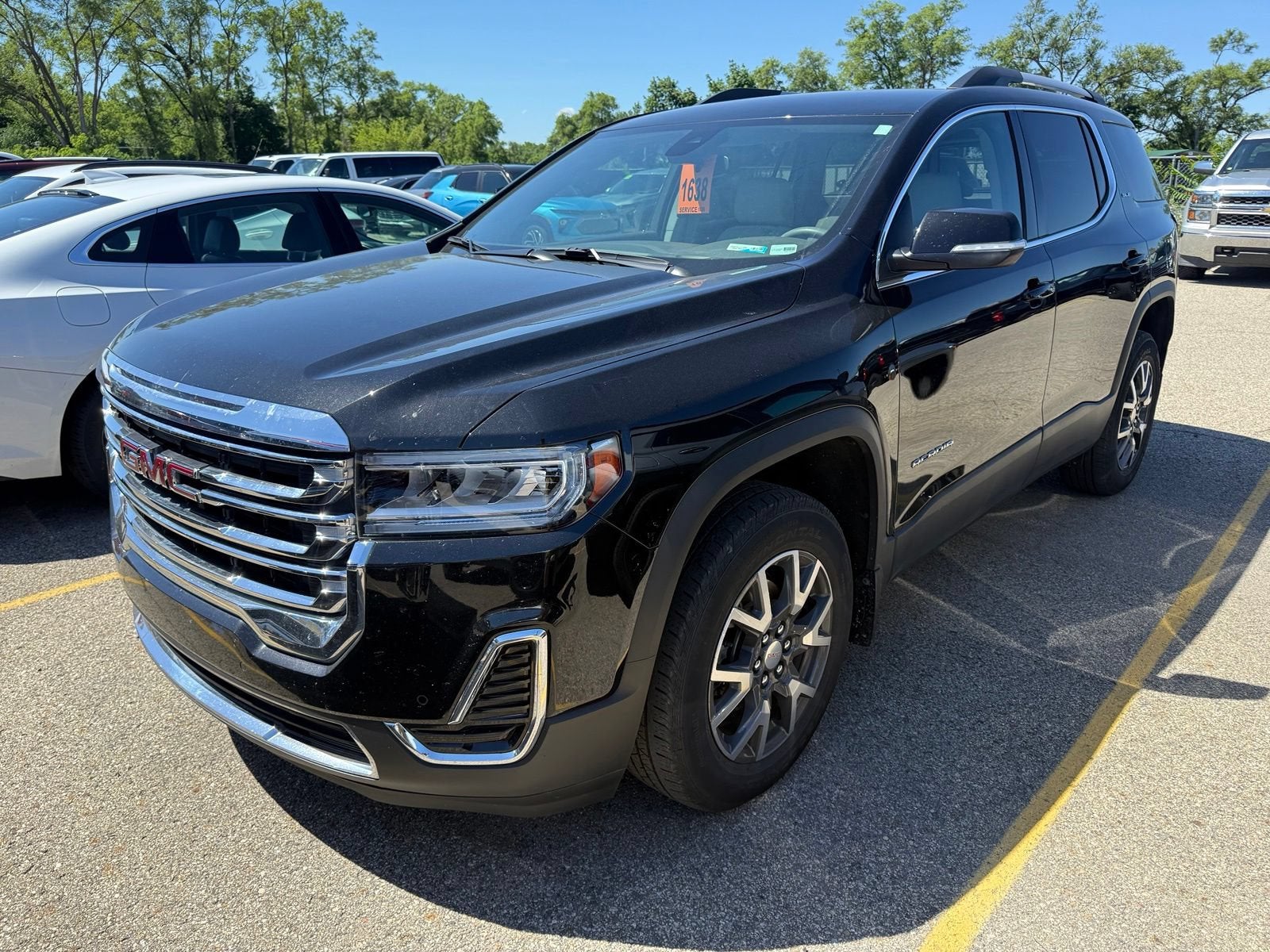 2023 GMC Acadia SLE