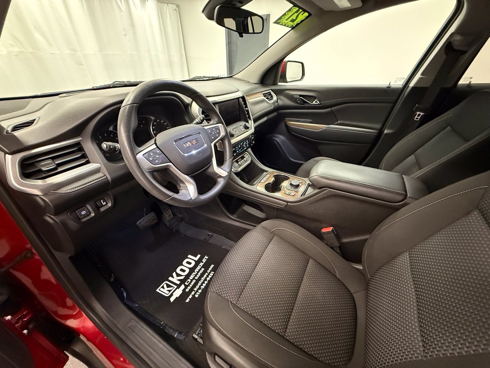 2021 GMC Acadia SLE