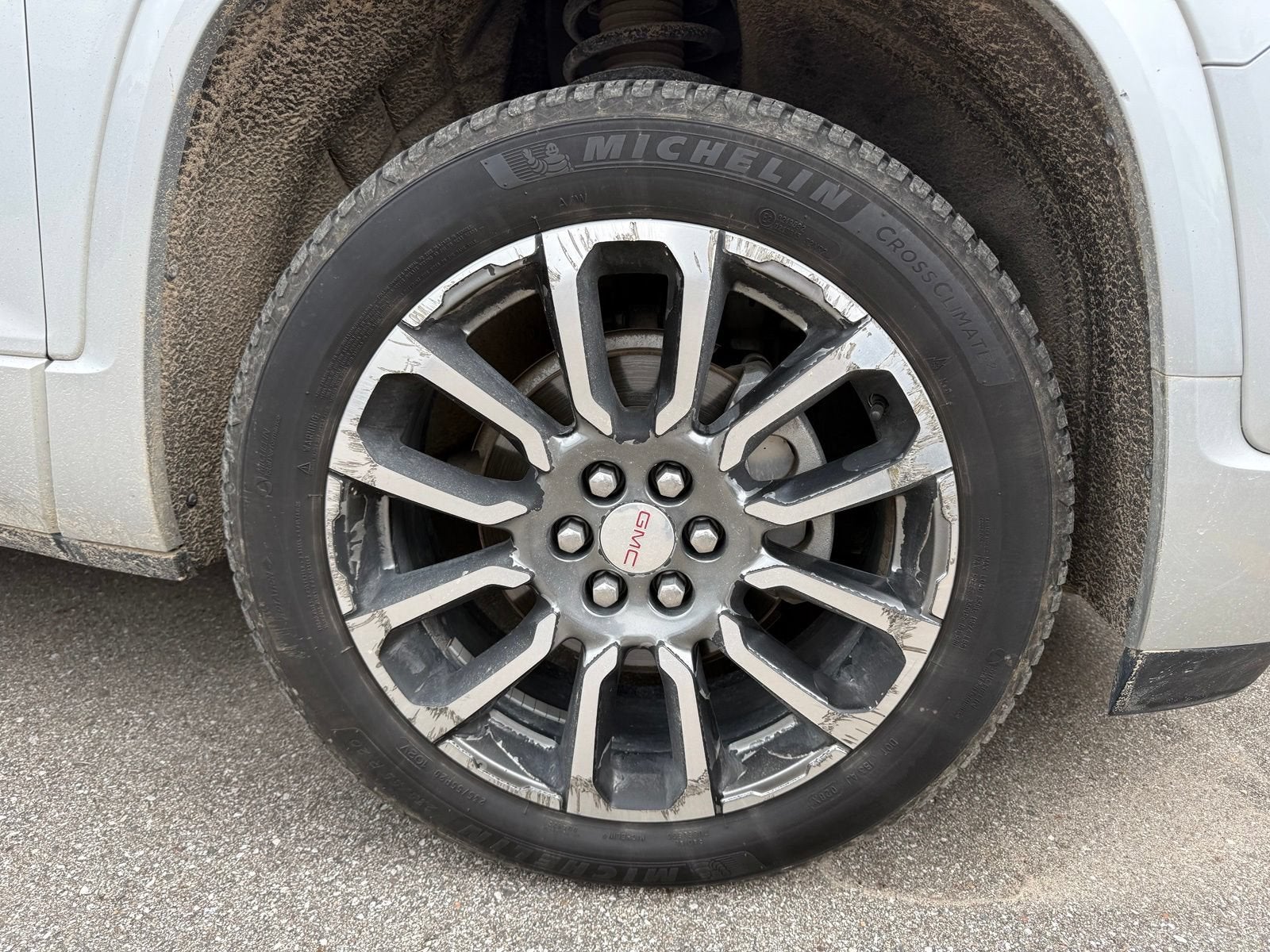2020 GMC Acadia Denali