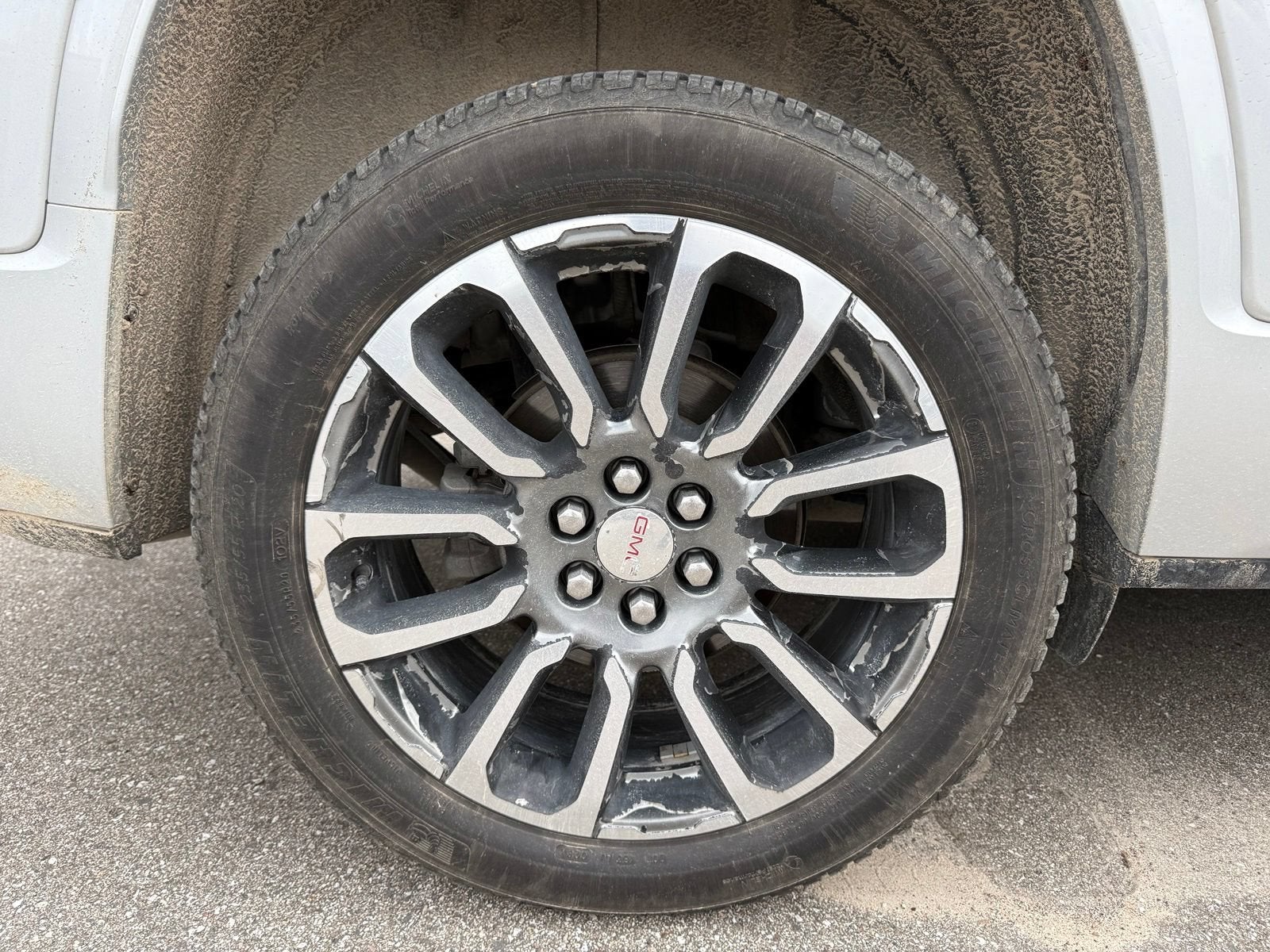 2020 GMC Acadia Denali