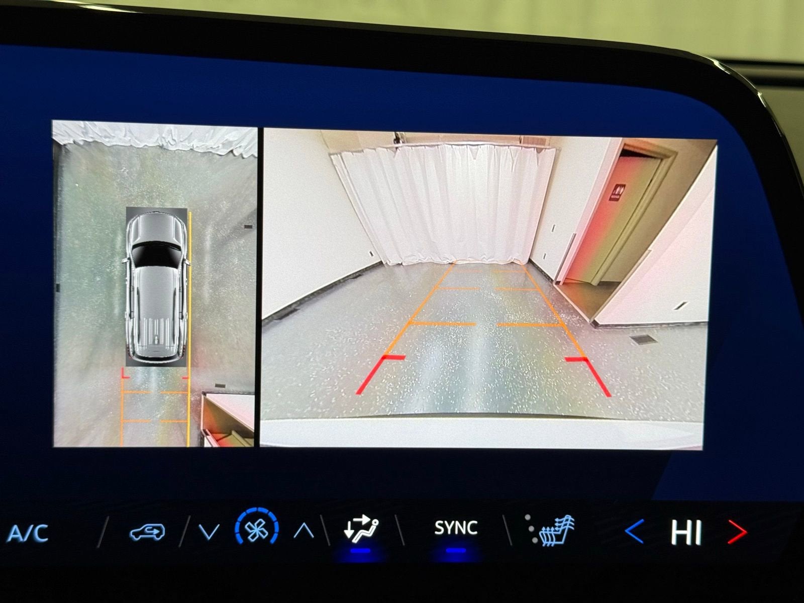 2024 Chevrolet Traverse LS