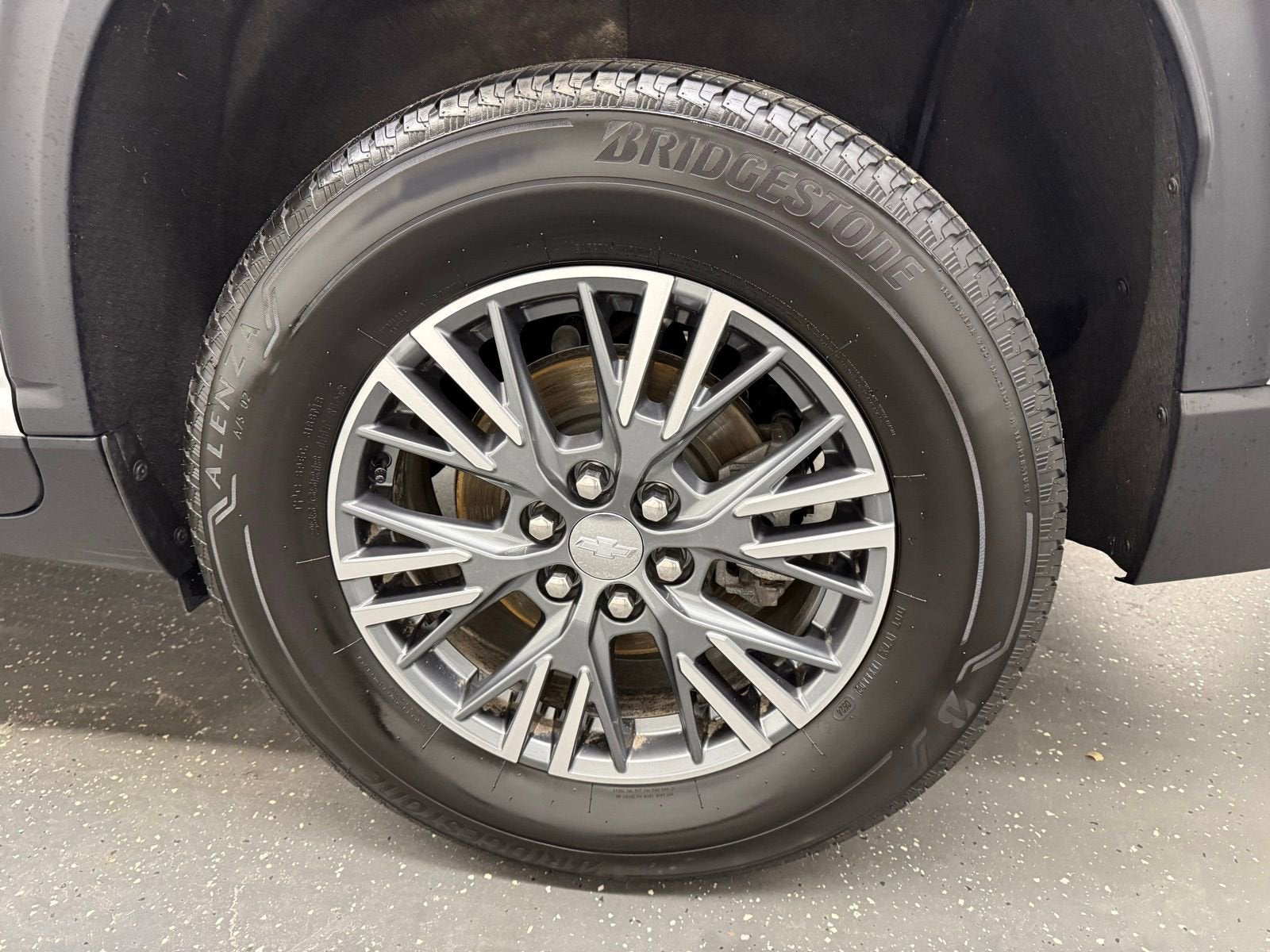 2024 Chevrolet Traverse LS