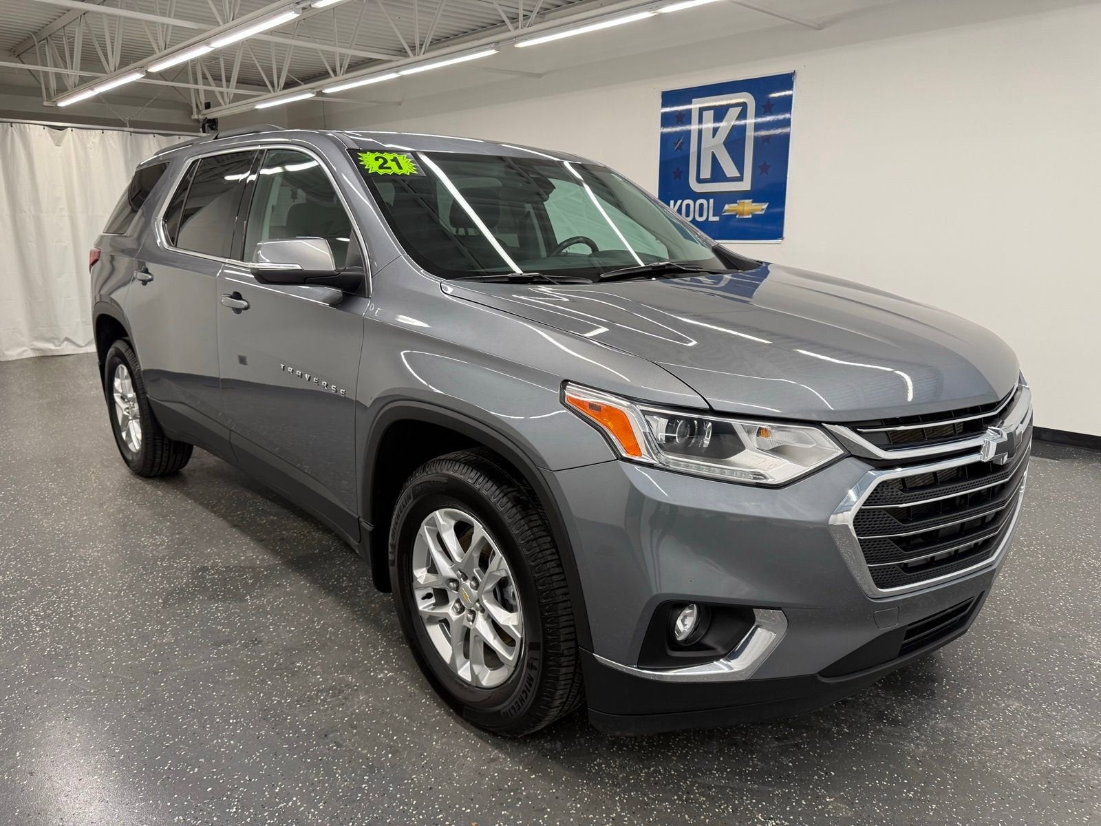 2021 Chevrolet Traverse LT Cloth