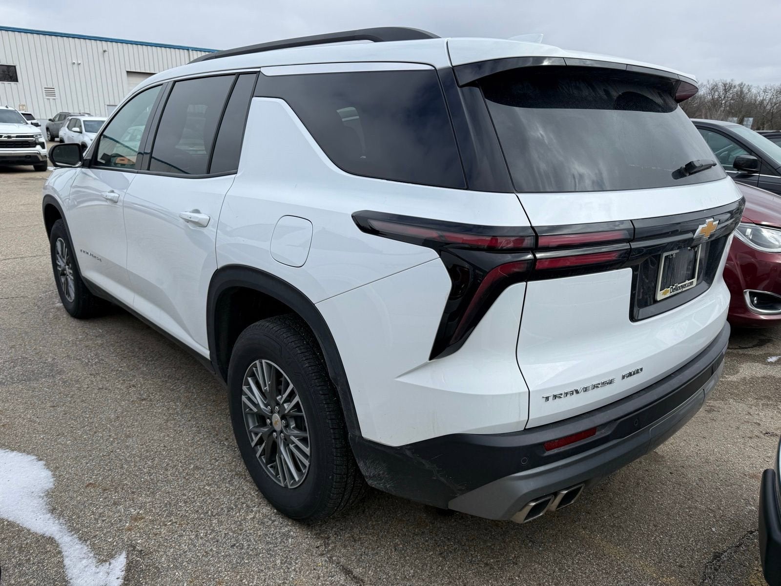 2025 Chevrolet Traverse LT