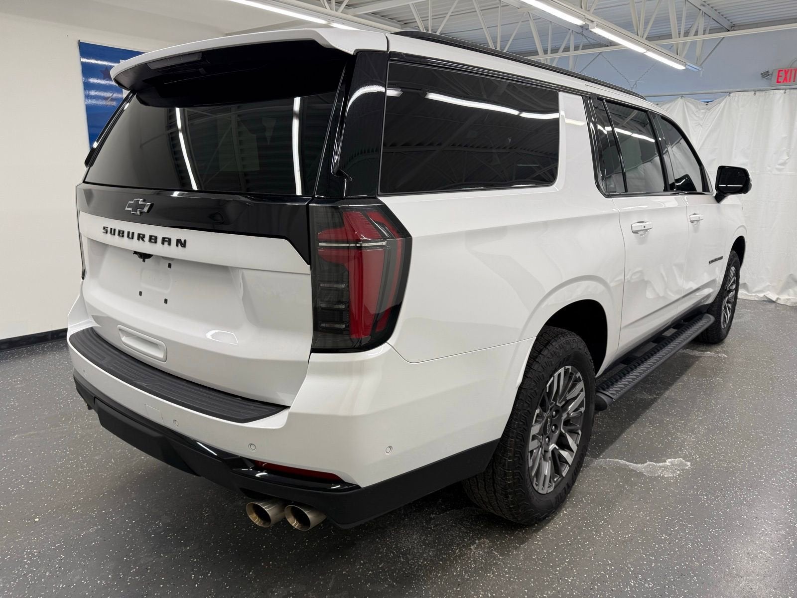 2025 Chevrolet Suburban Z71