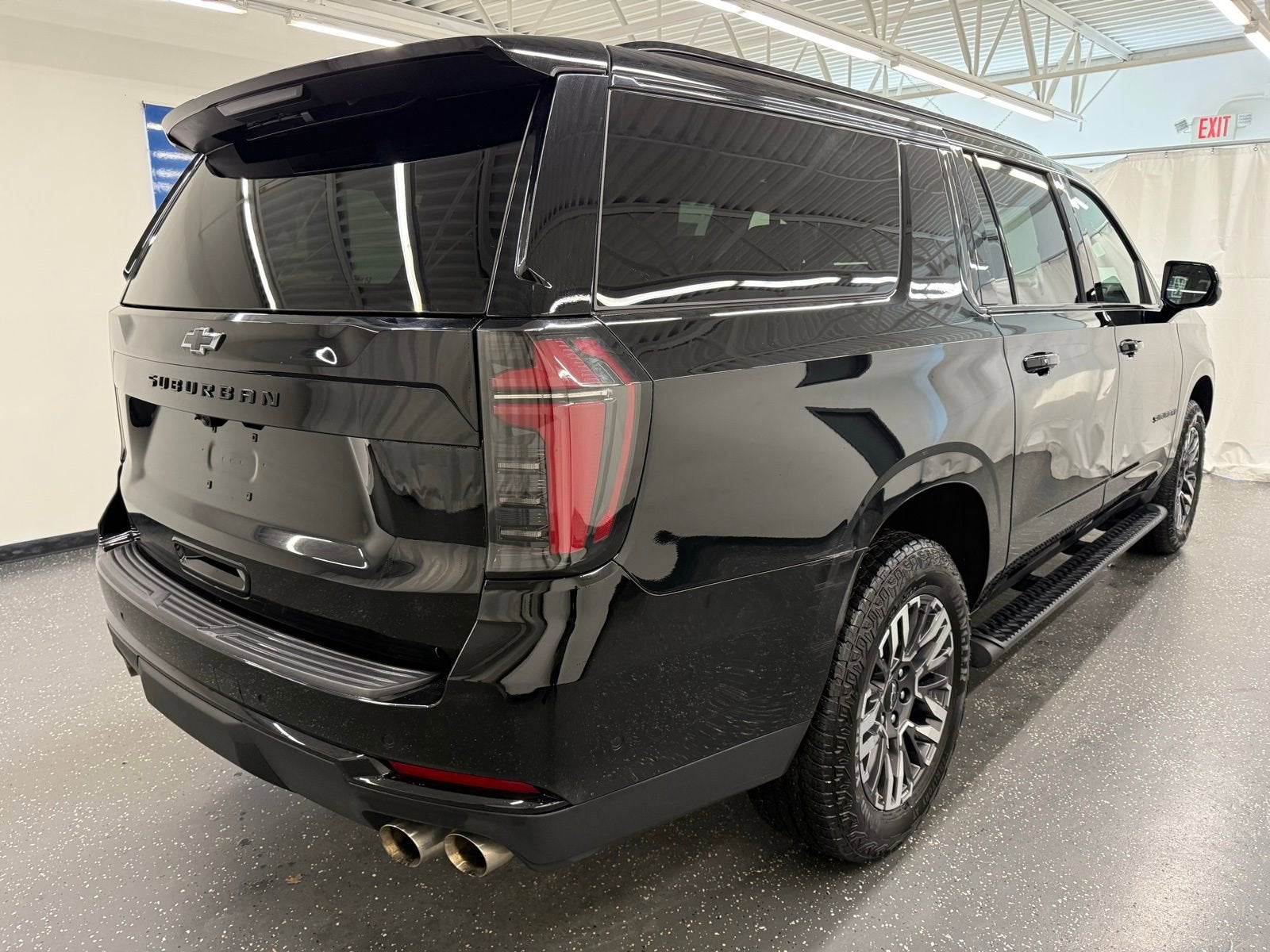 2025 Chevrolet Suburban Z71