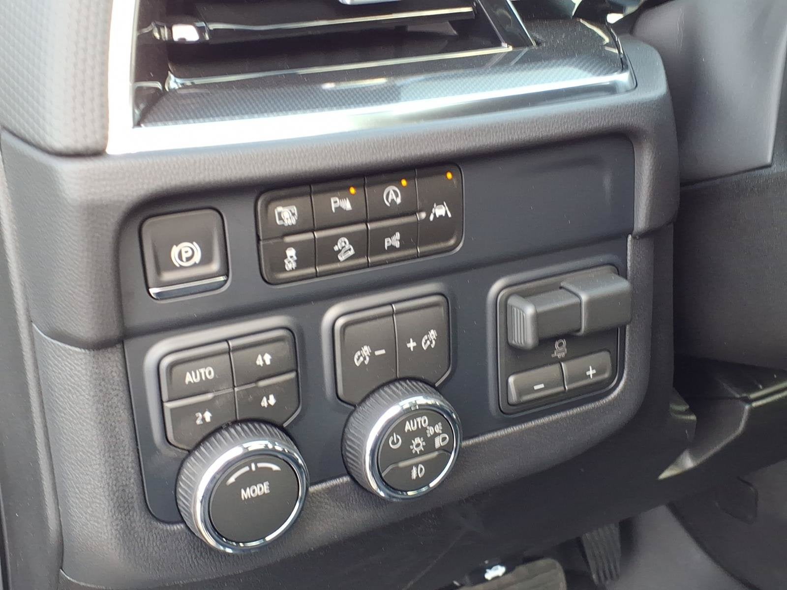 2027 Chevrolet Suburban RST