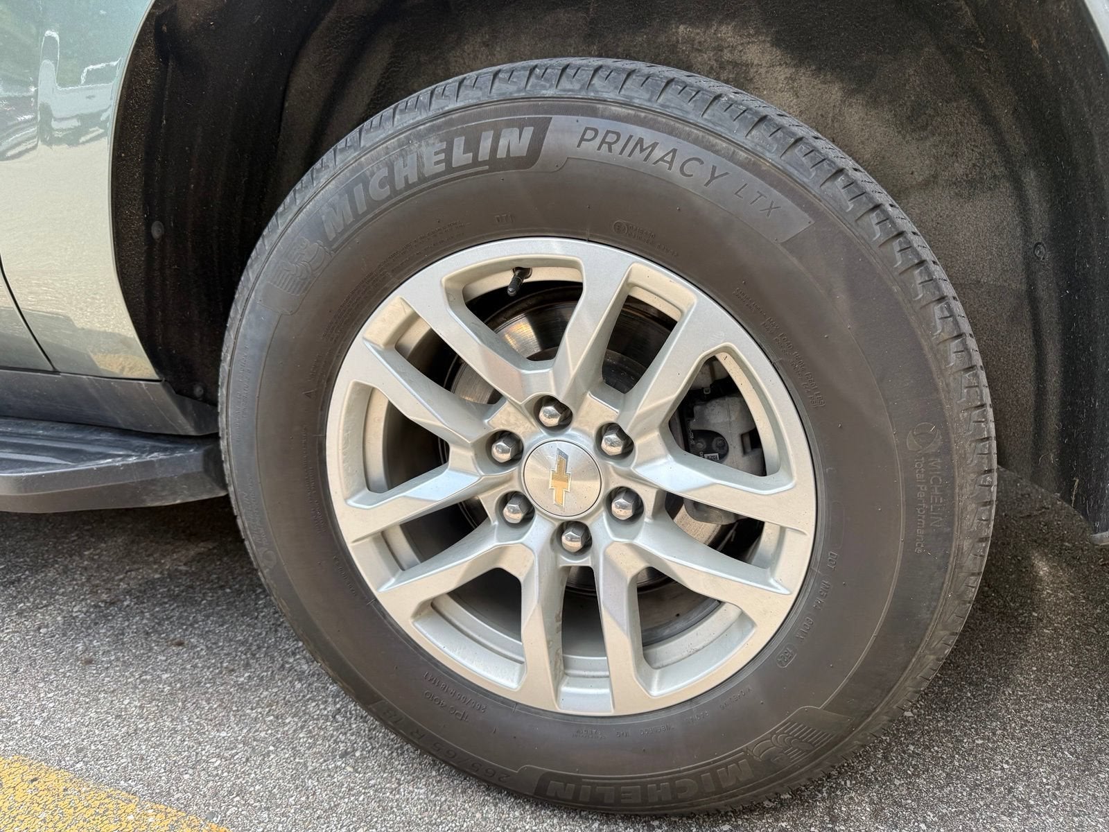 2024 Chevrolet Suburban LT