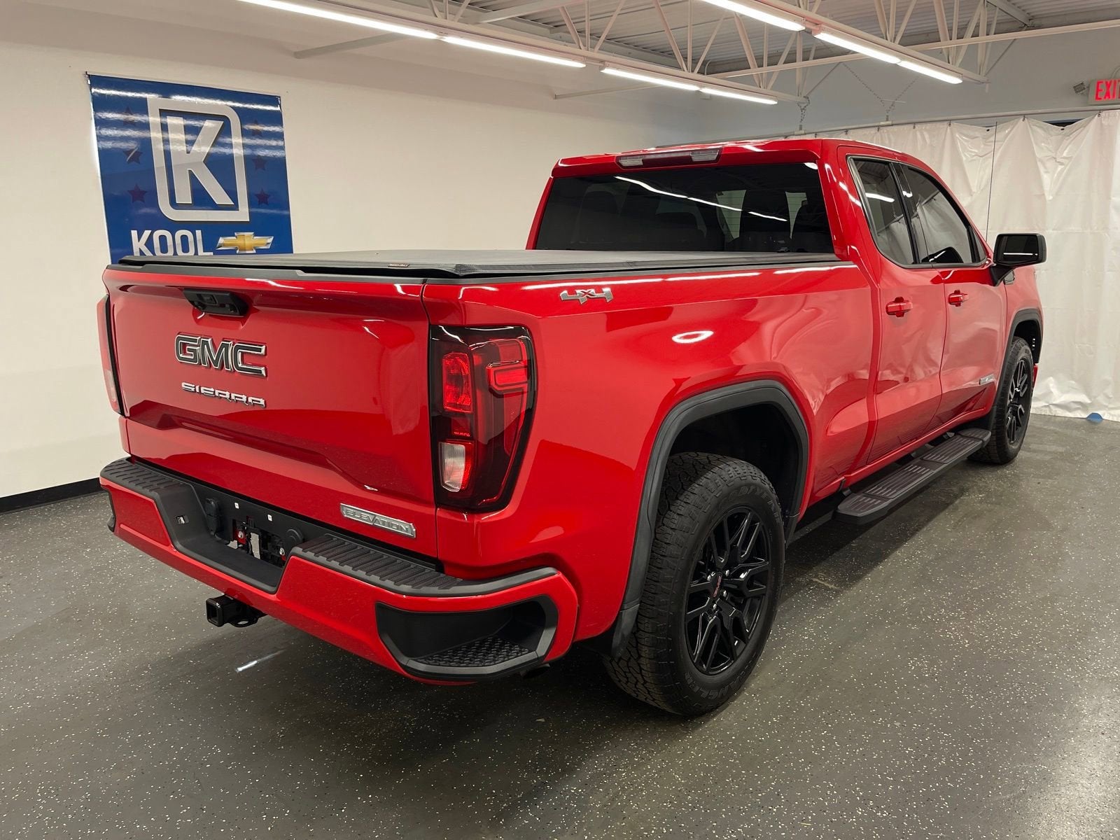 2023 GMC Sierra 1500 Elevation