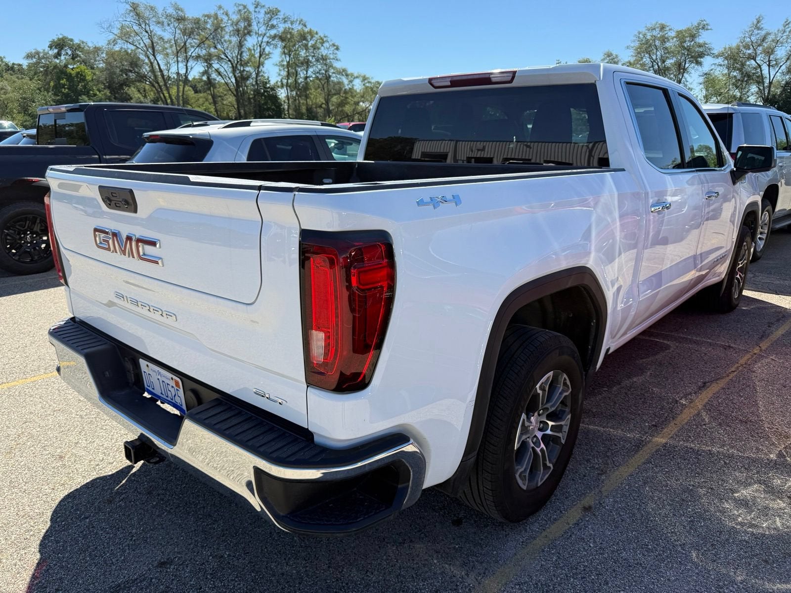 2025 GMC Sierra 1500 SLT