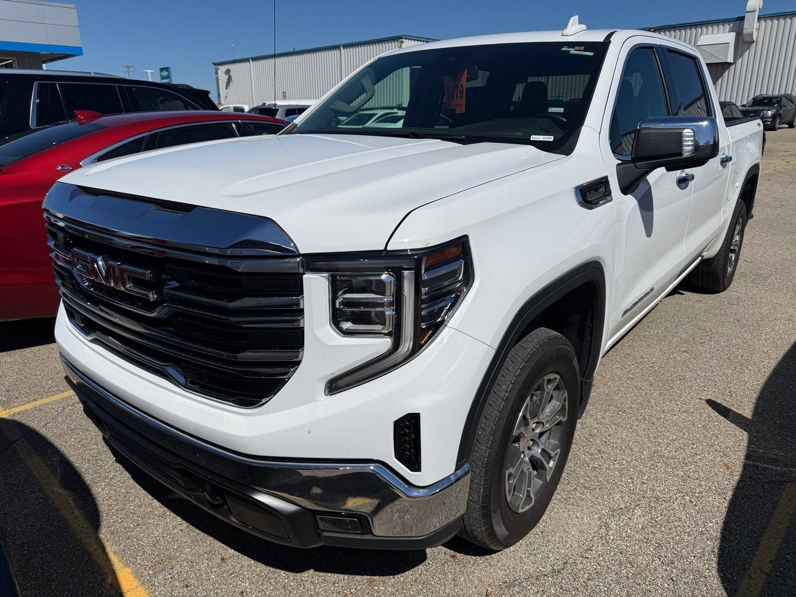 2025 GMC Sierra 1500 SLT