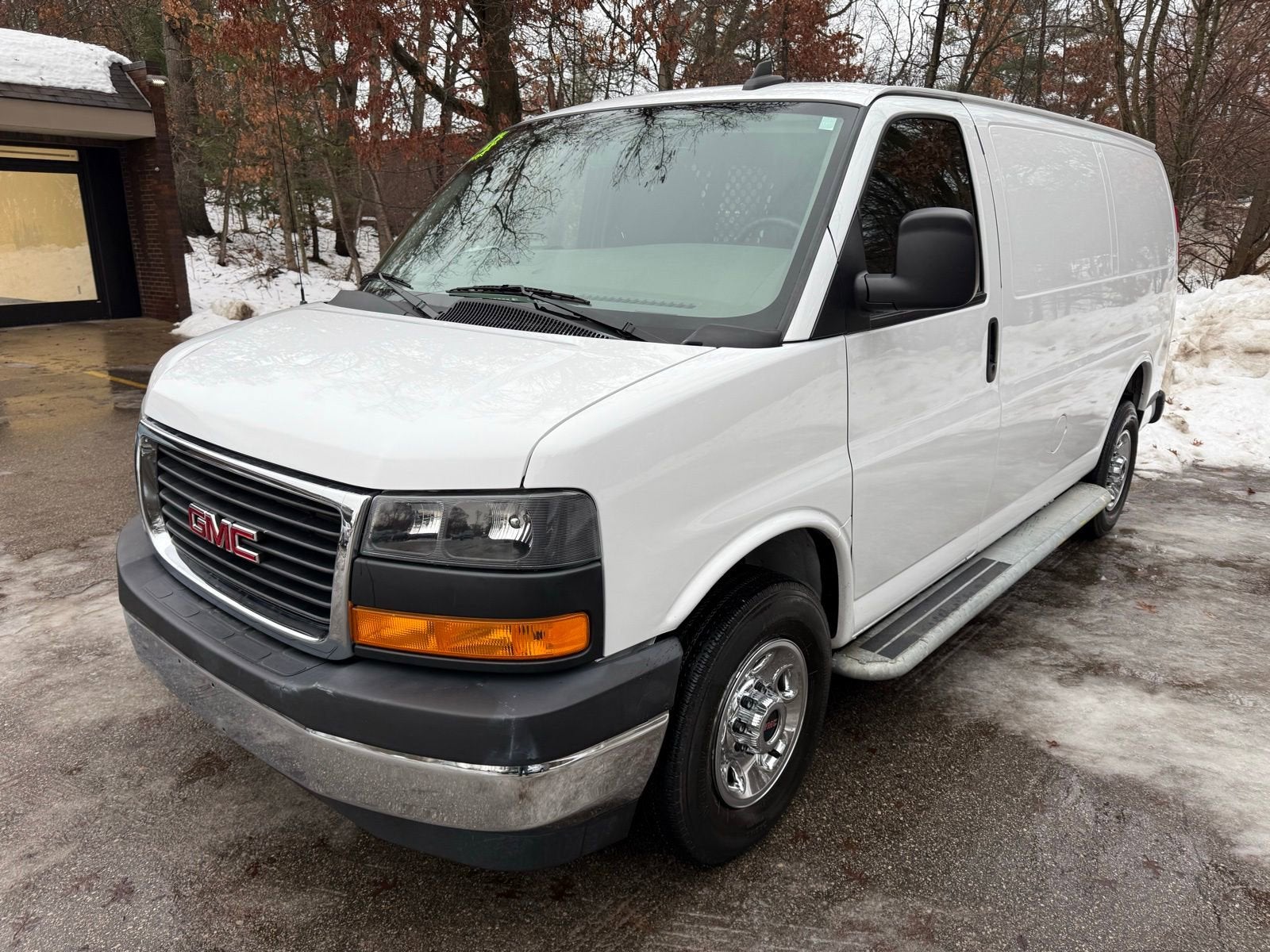 2023 GMC Savana Cargo 2500 Work Van
