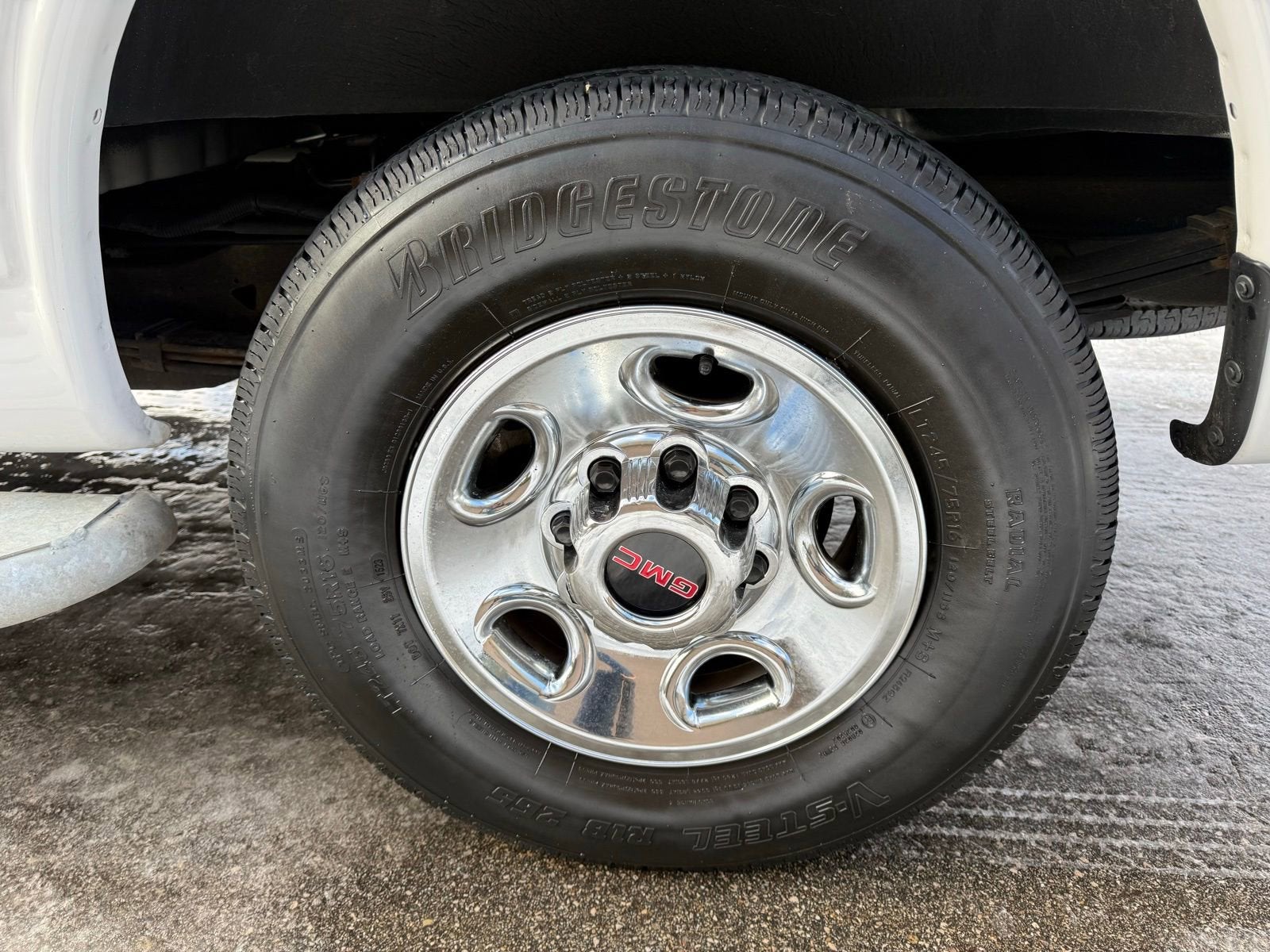 2023 GMC Savana Cargo 2500 Work Van