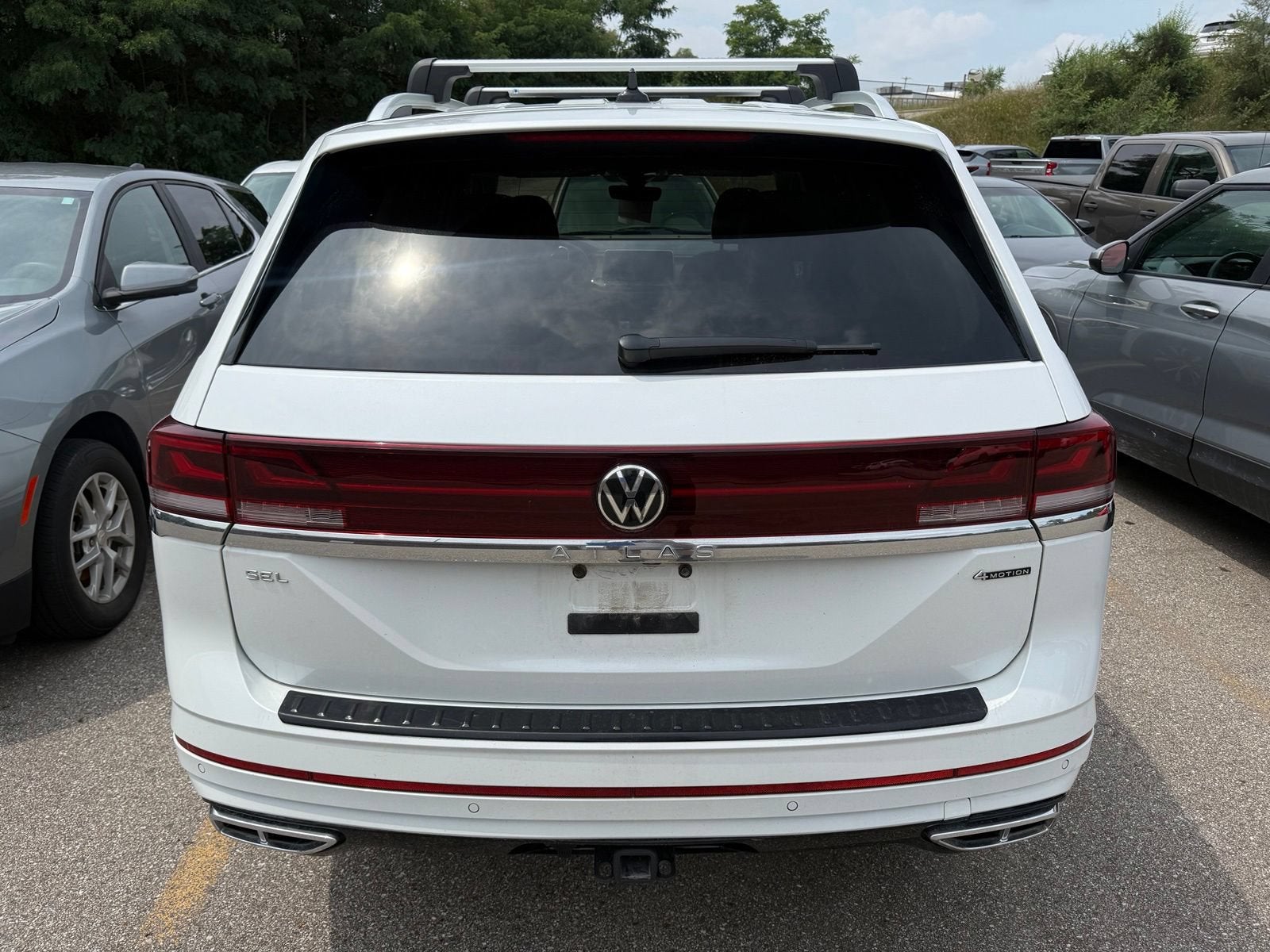 2024 Volkswagen Atlas 2.0T SEL Premium R-Line