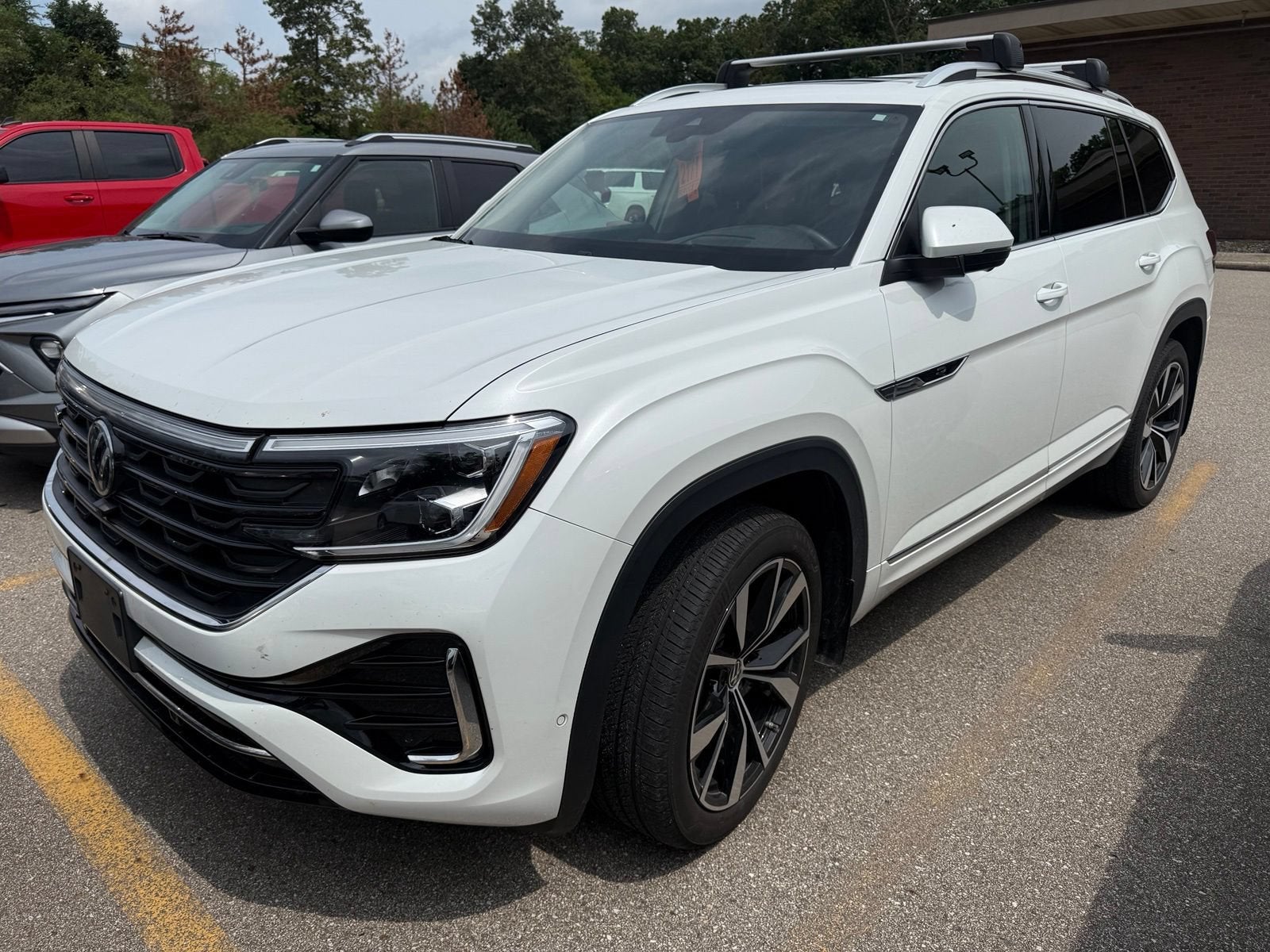 2024 Volkswagen Atlas 2.0T SEL Premium R-Line