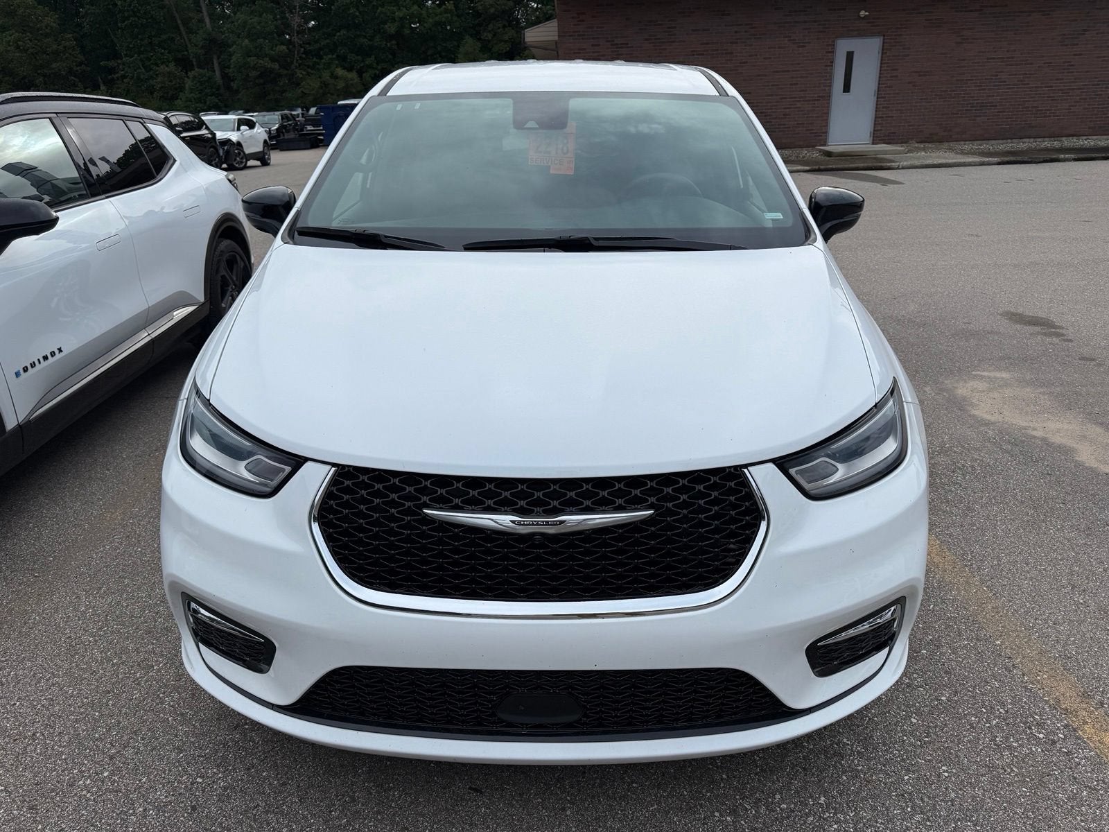 2025 Chrysler Pacifica Select