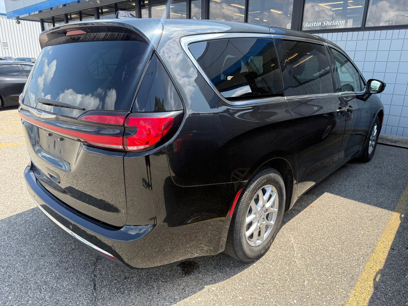 2023 Chrysler Pacifica Touring L