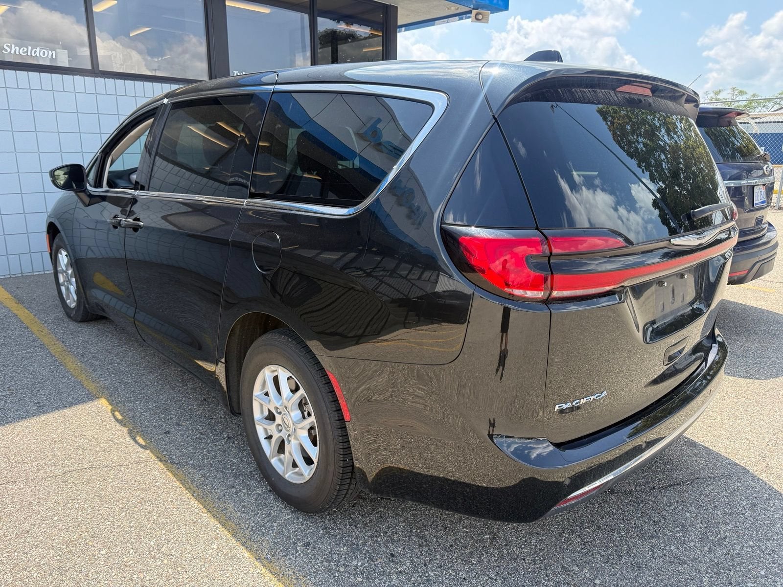 2023 Chrysler Pacifica Touring L