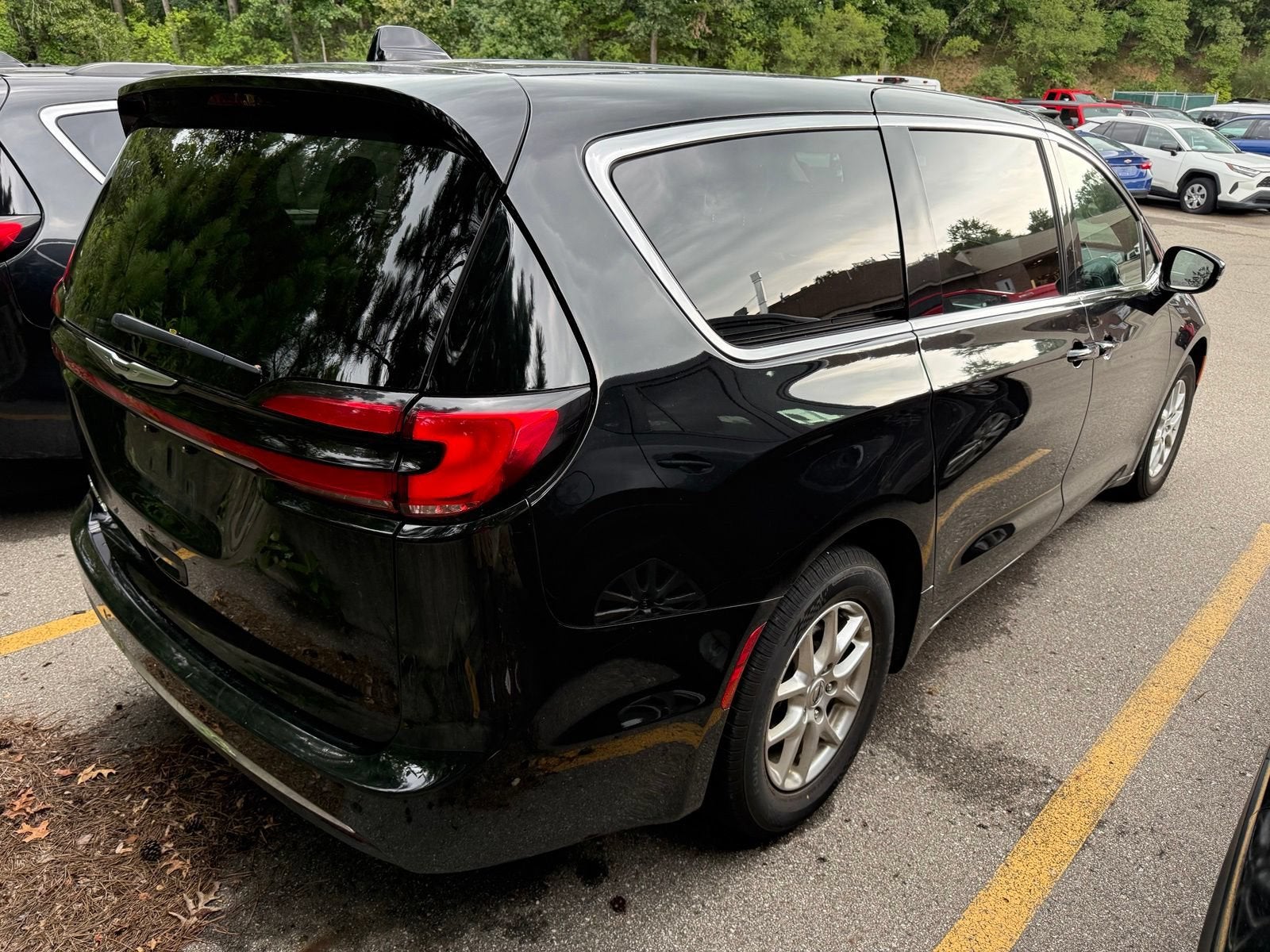 2025 Chrysler Pacifica Select