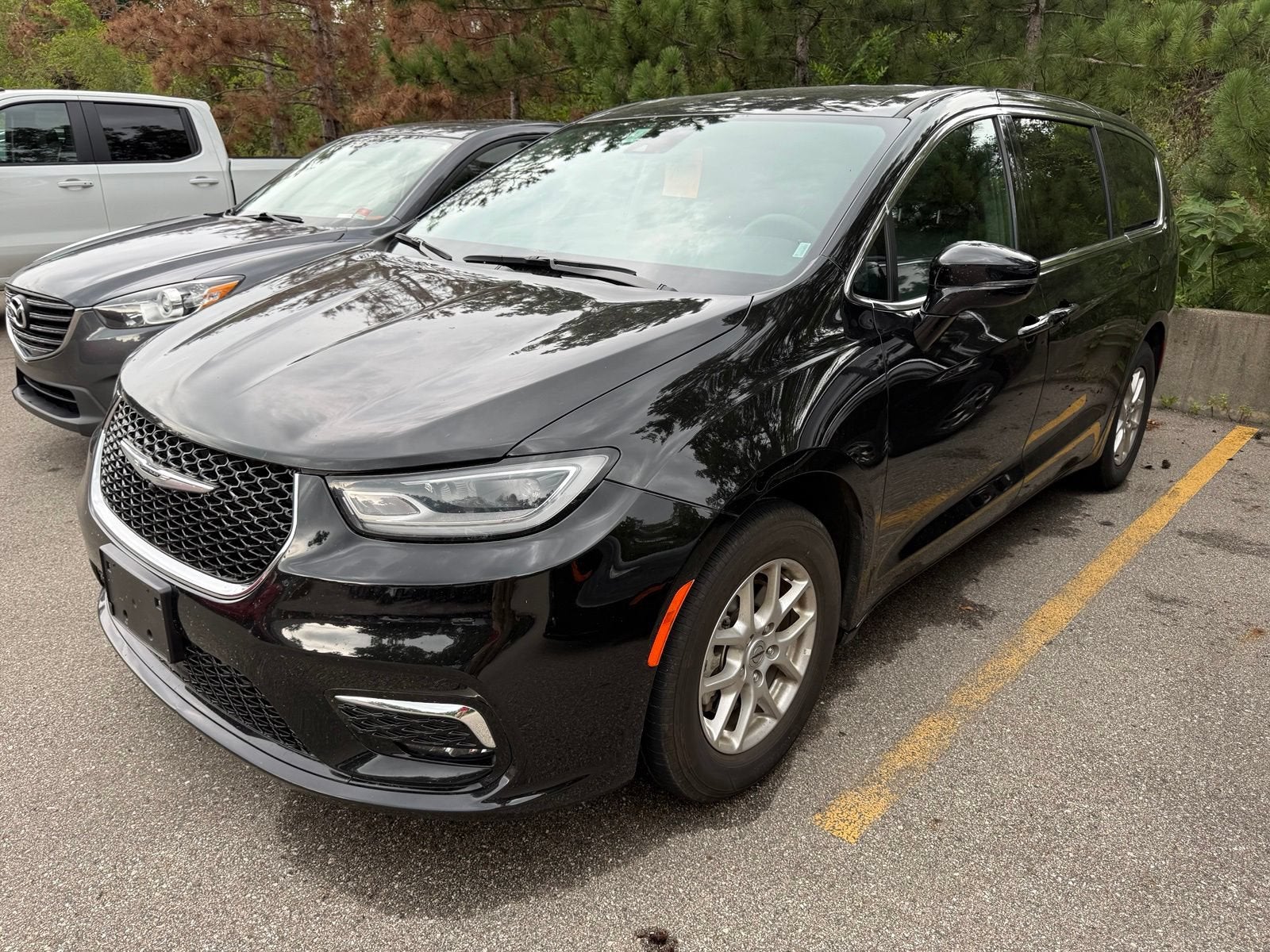 2025 Chrysler Pacifica Select