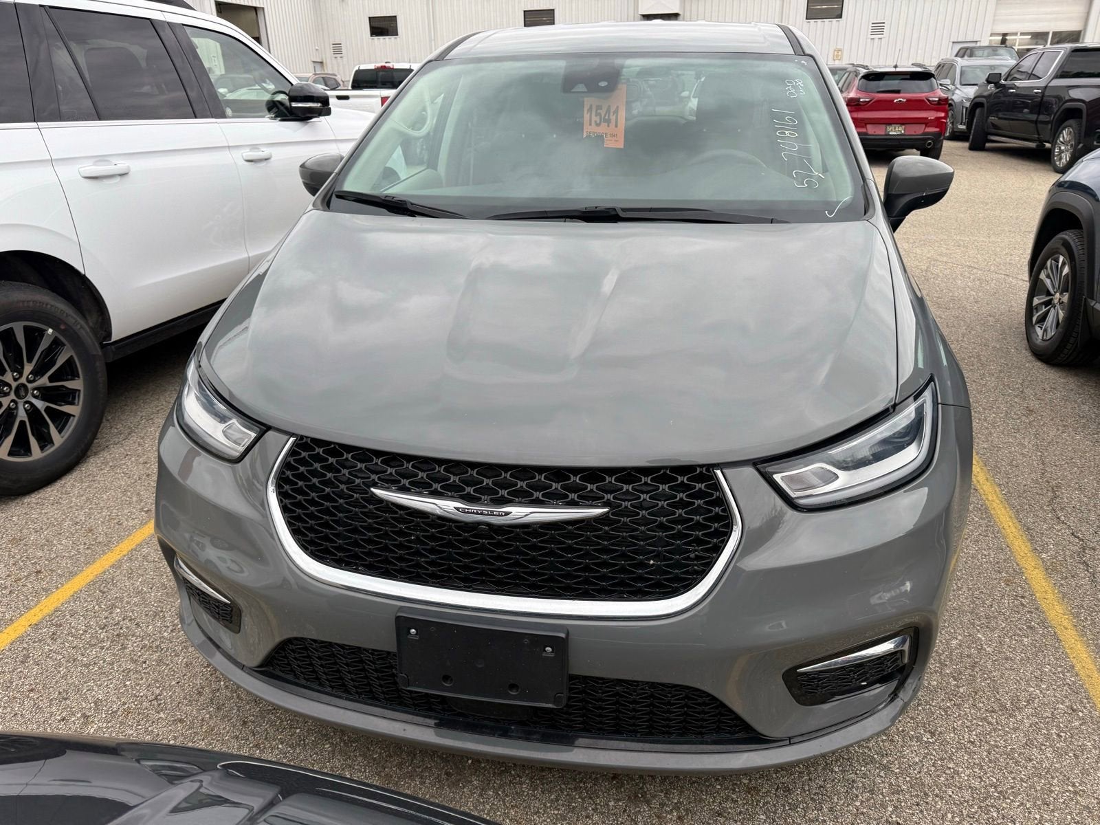 2023 Chrysler Pacifica Touring L