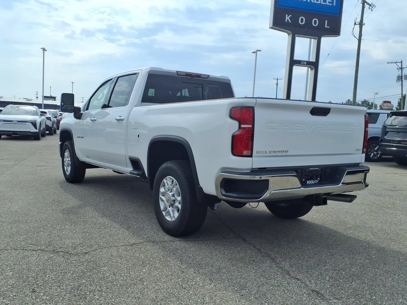 2026 Chevrolet Silverado 2500 HD LTZ - Photo 15