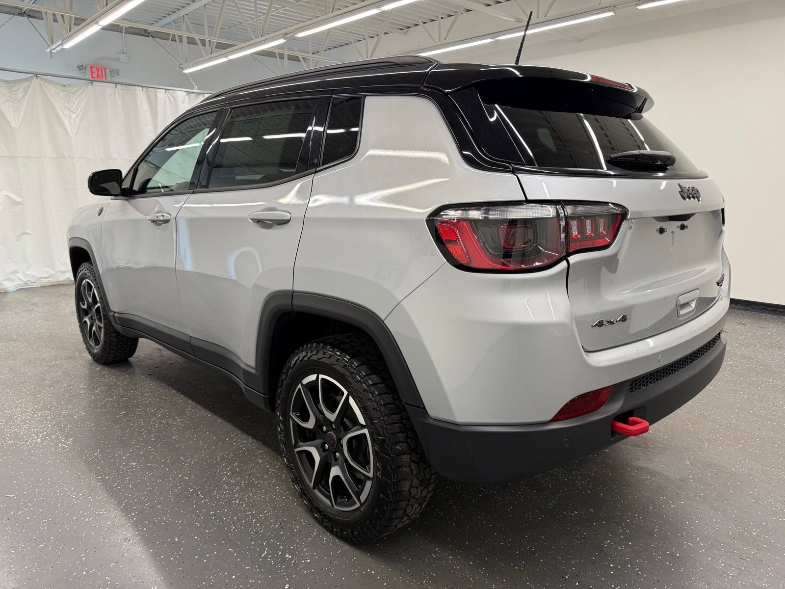 2025 Jeep Compass Trailhawk