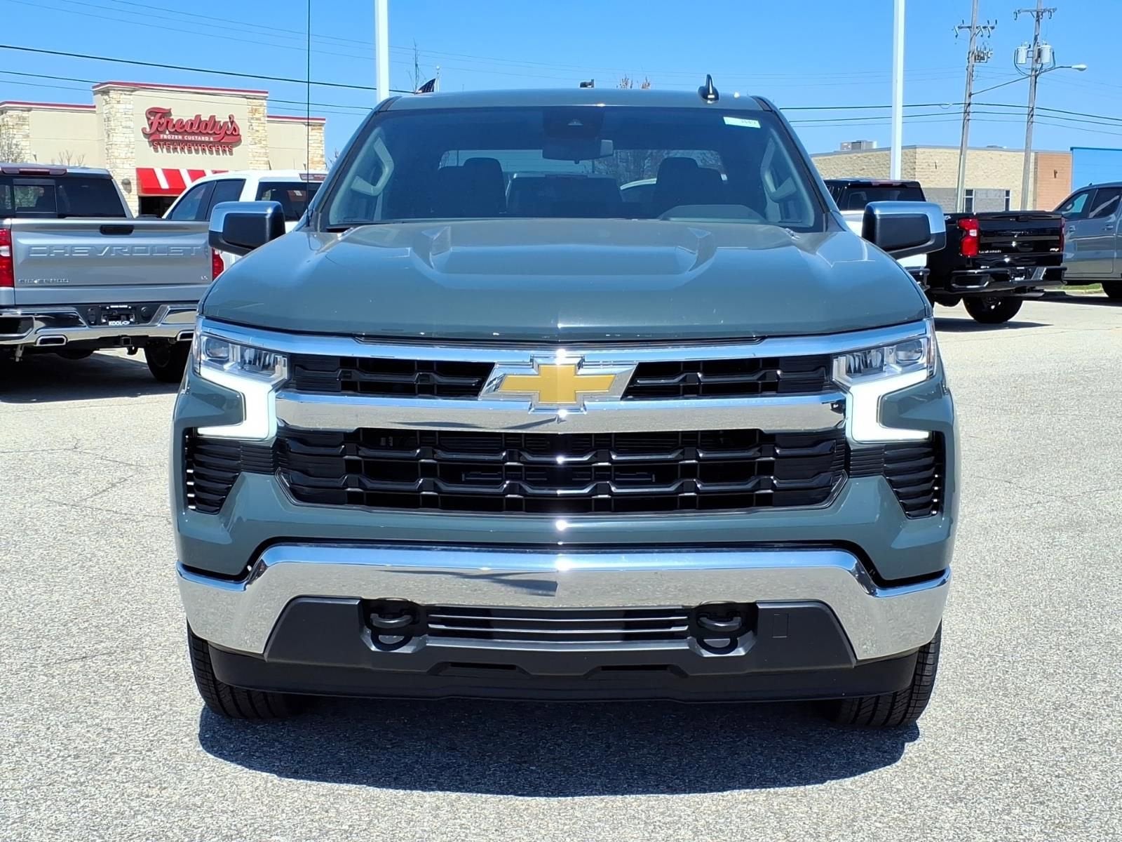 2026 Chevrolet Silverado 1500 LT (2FL)