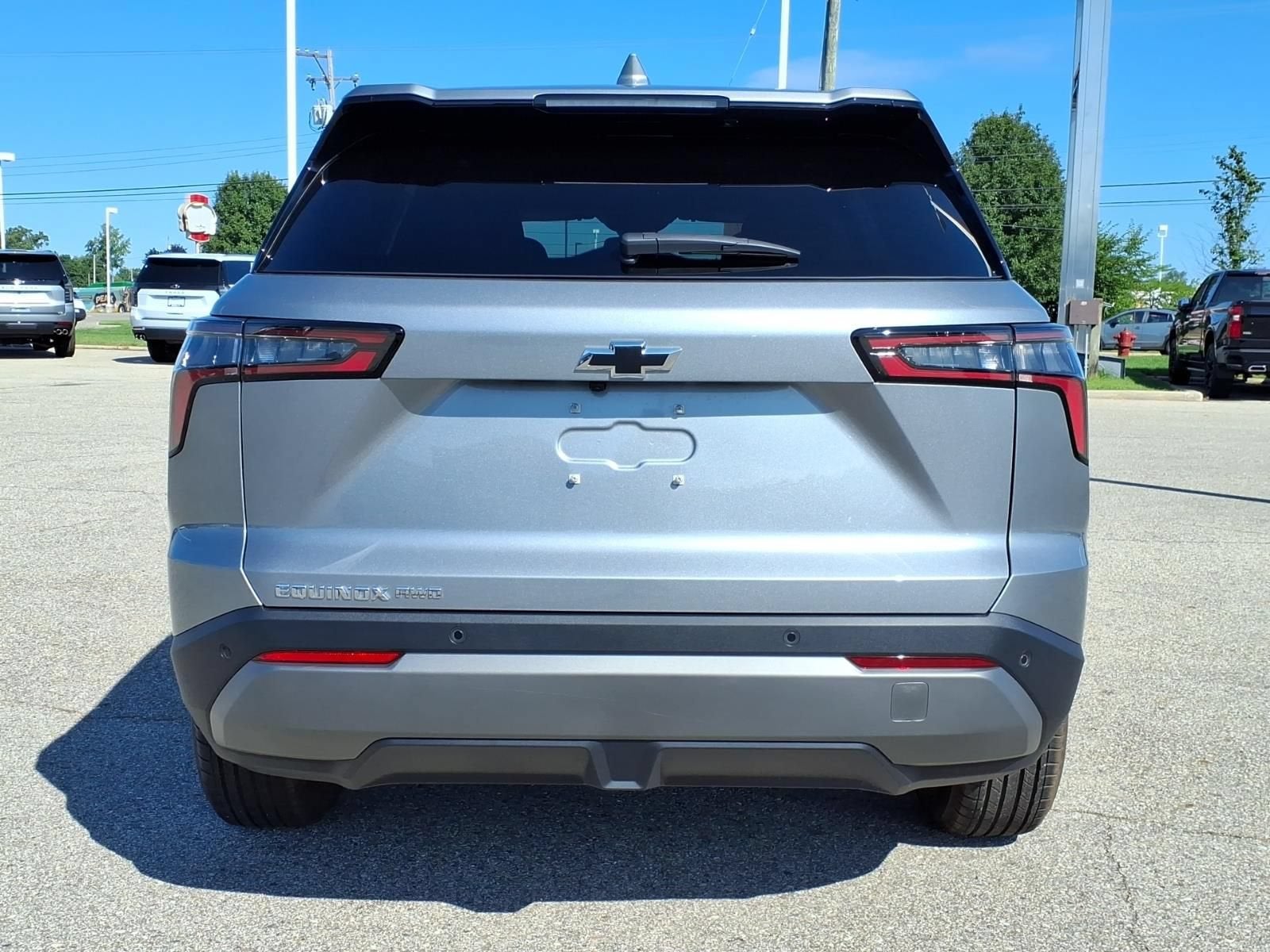 2027 Chevrolet Equinox LT - Photo 16