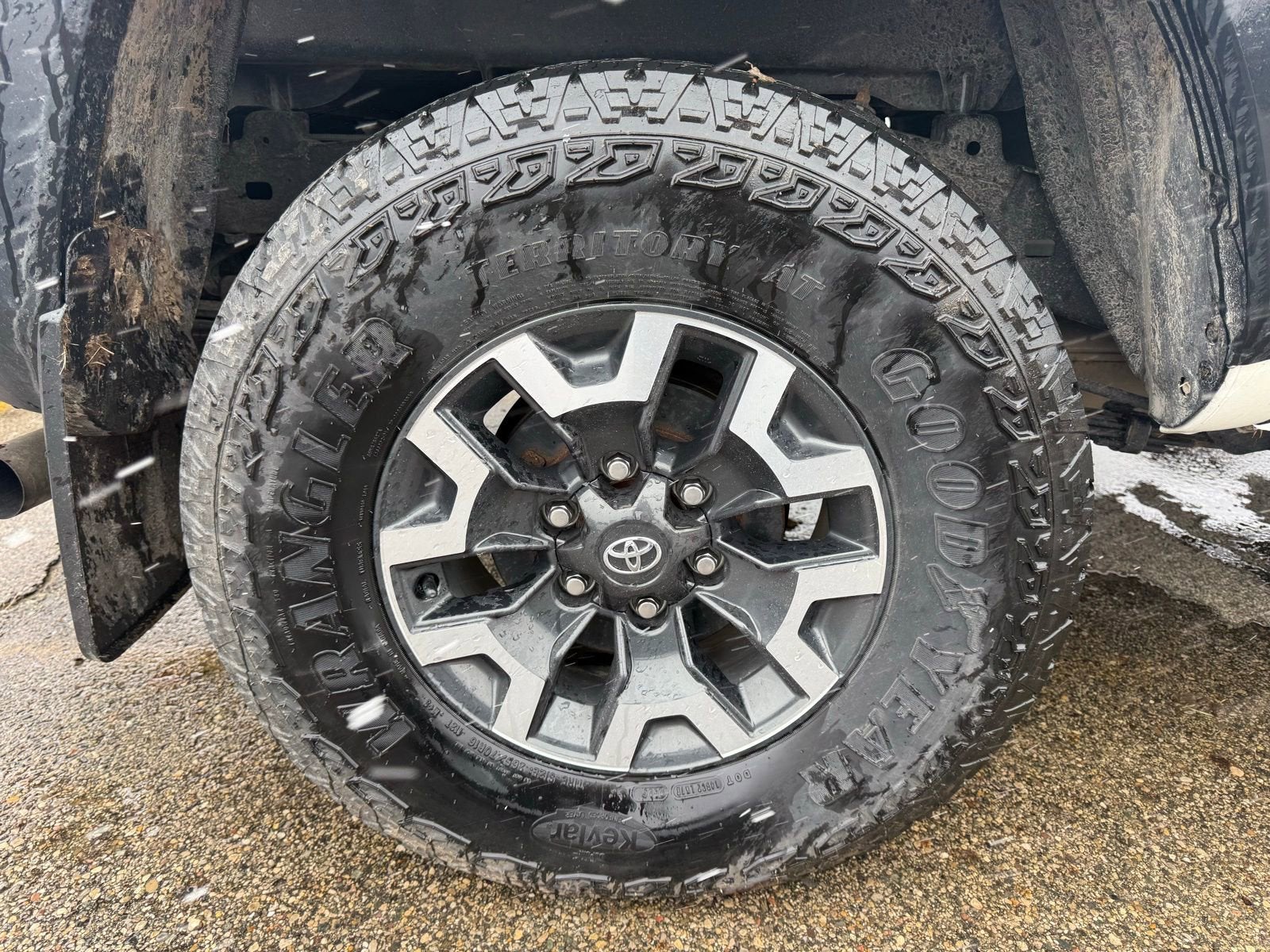 2023 Toyota Tacoma 4WD SR