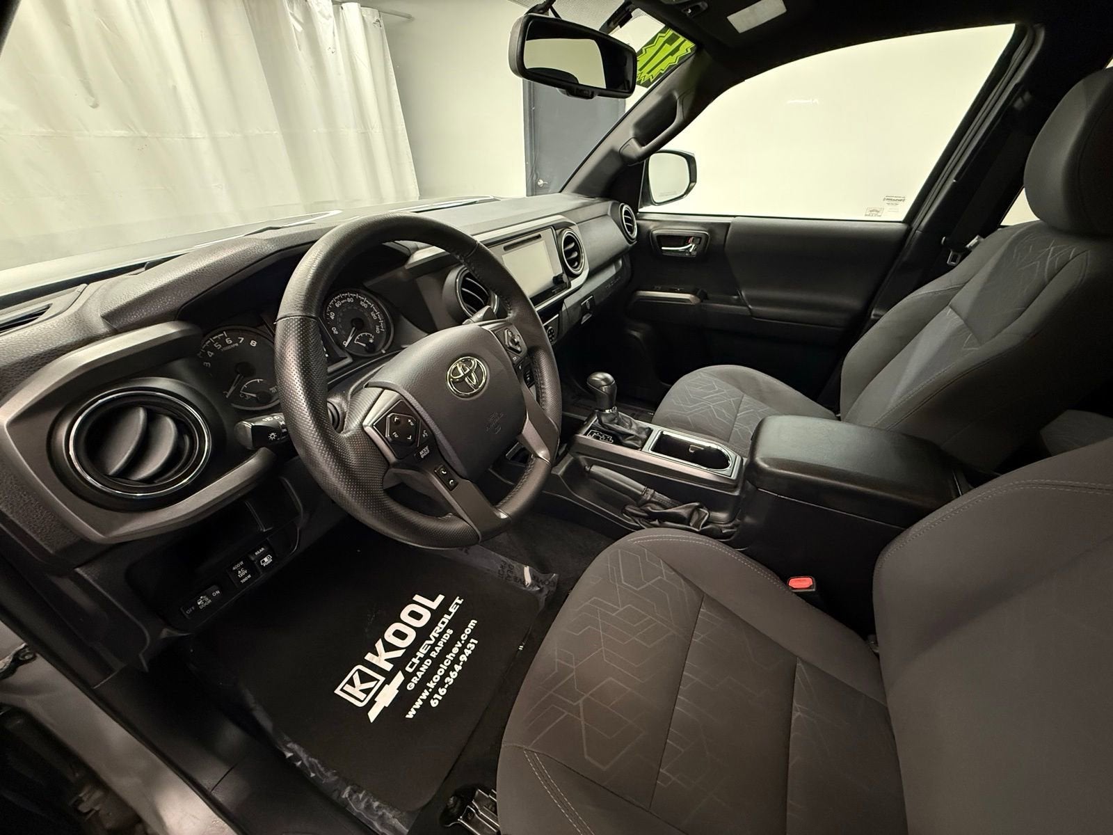 2017 Toyota Tacoma SR5