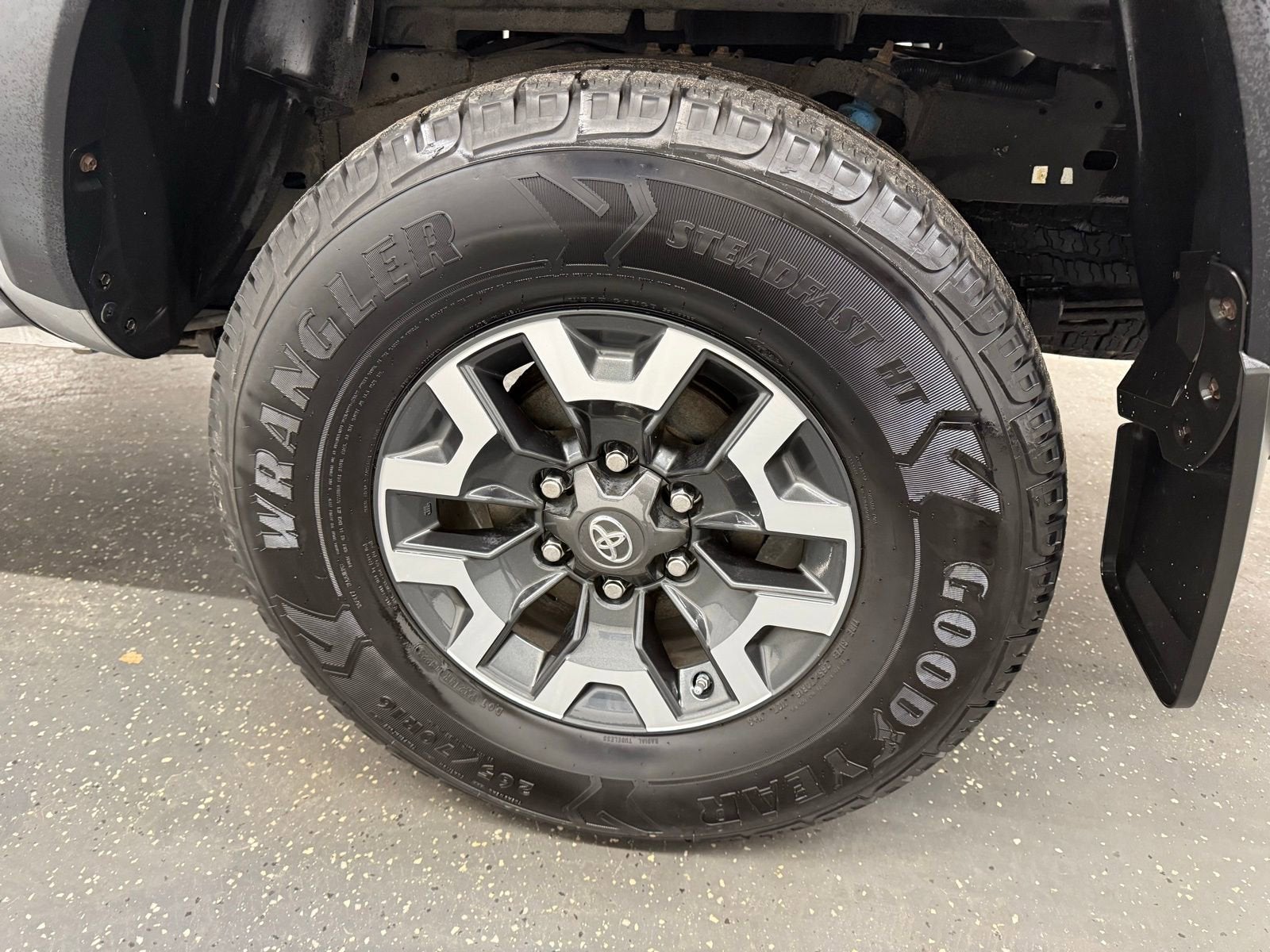 2017 Toyota Tacoma SR5